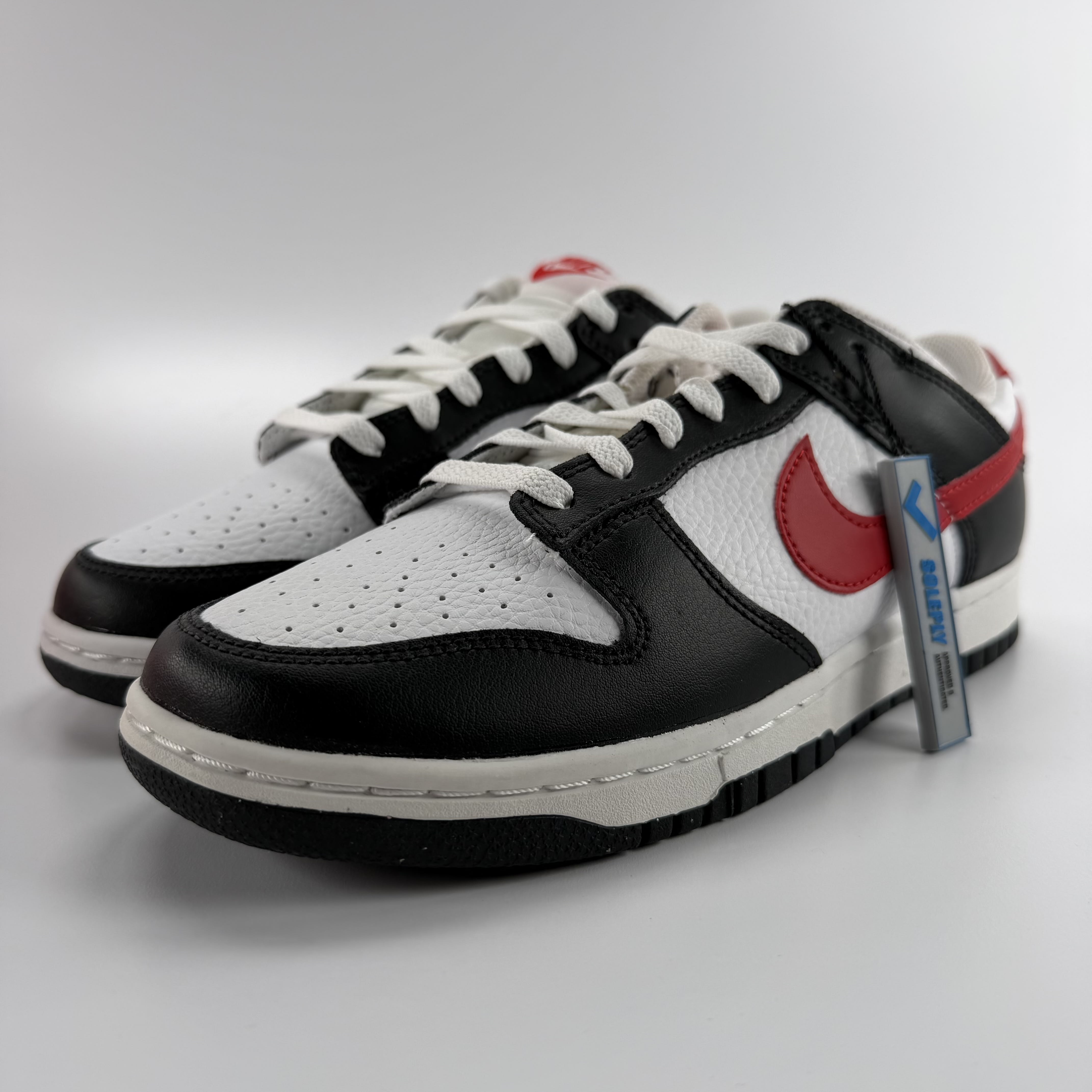 282352 Dunk Low 'Black White Red'