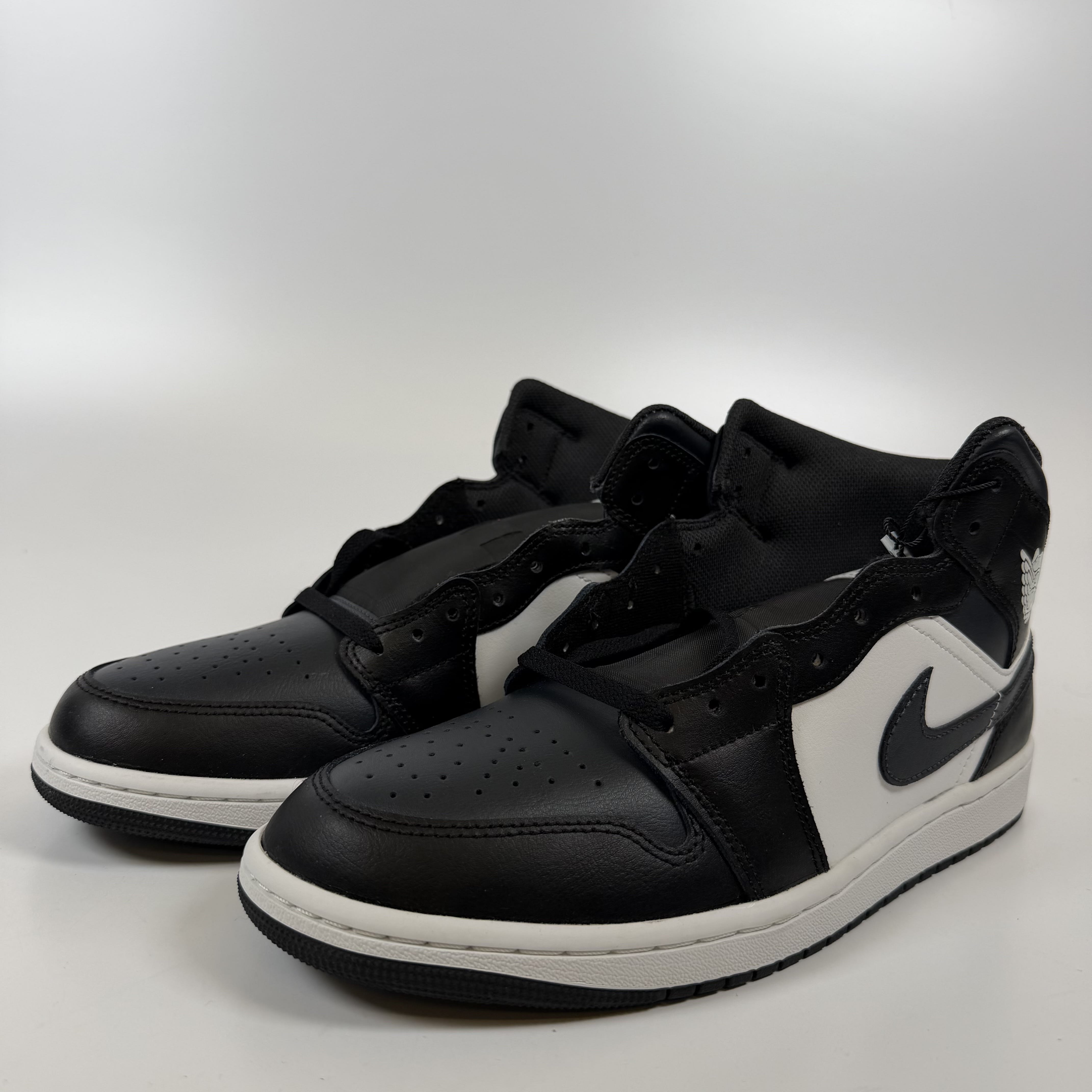 SP9989 Jordan 1 Mid Off Noir Toe