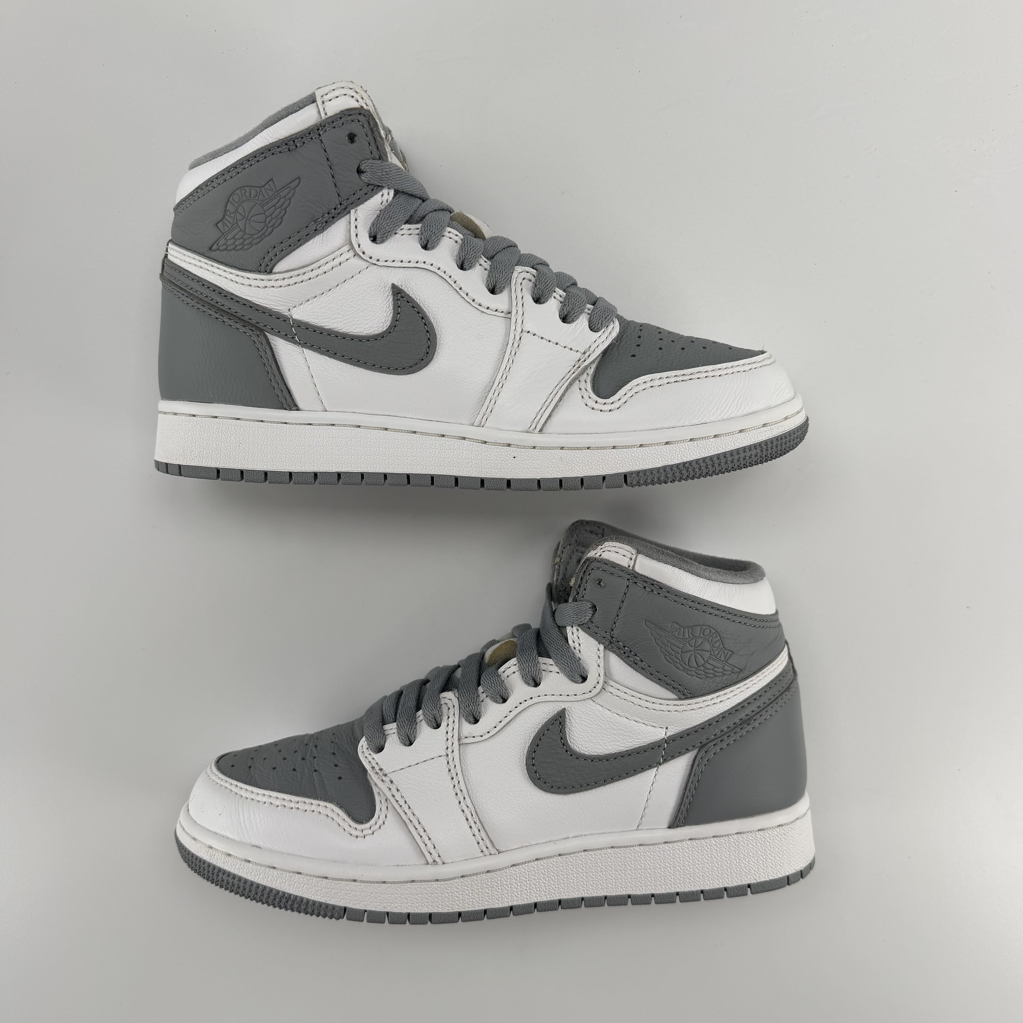 634748 Air Jordan 1 Retro High OG GS 'Stealth'