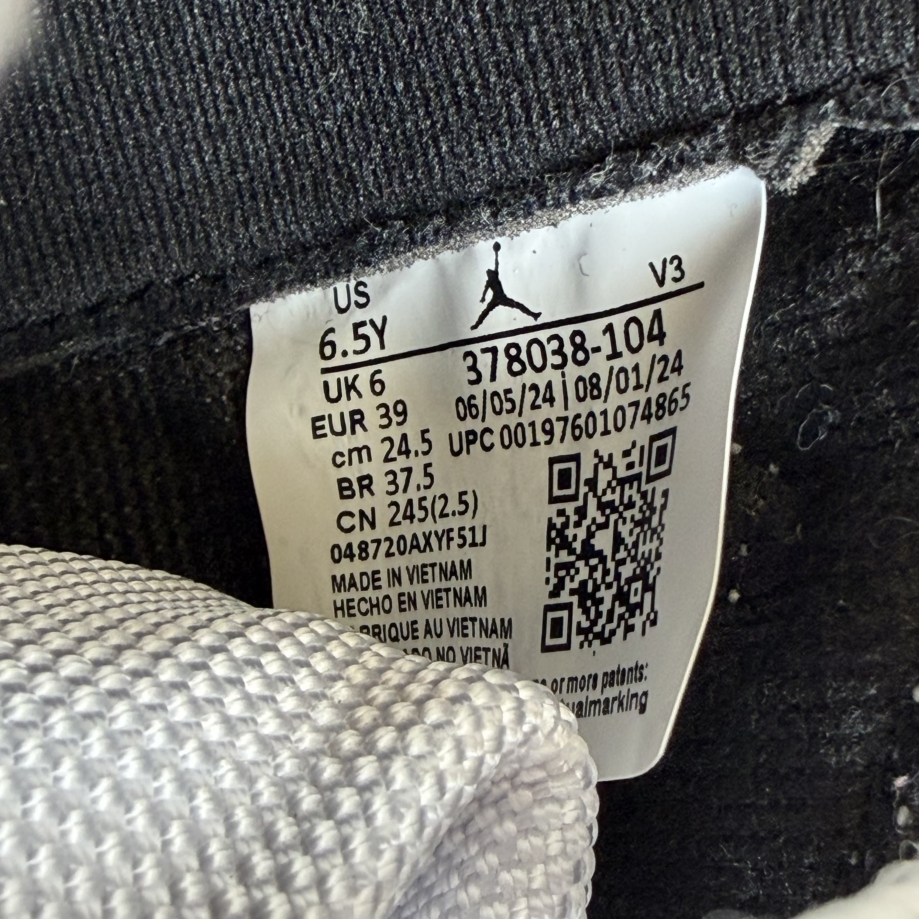 SP6969 Jordan 11 Retro Legend Blue (2024) (GS)