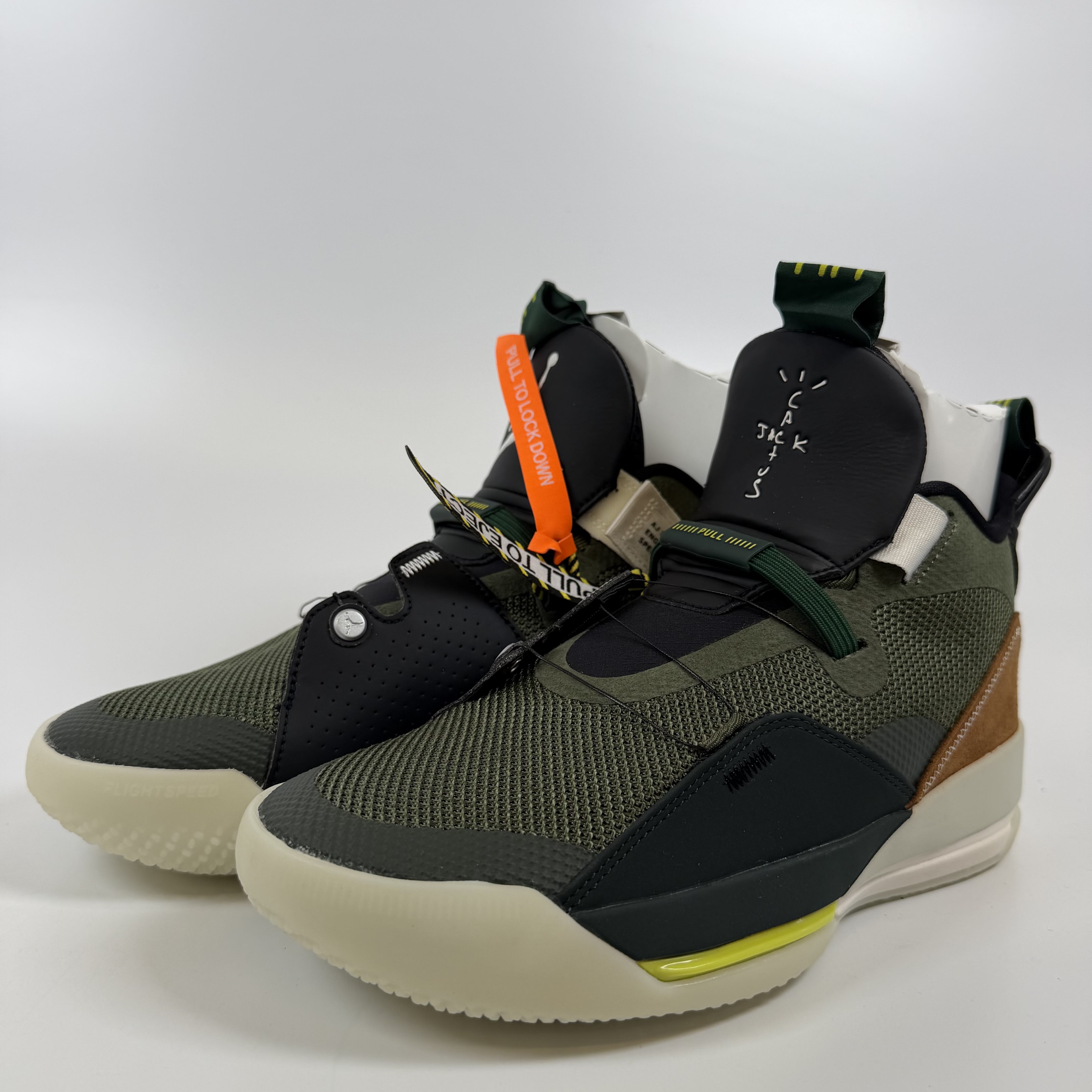 SP9348 Jordan XXXIII Travis Scott