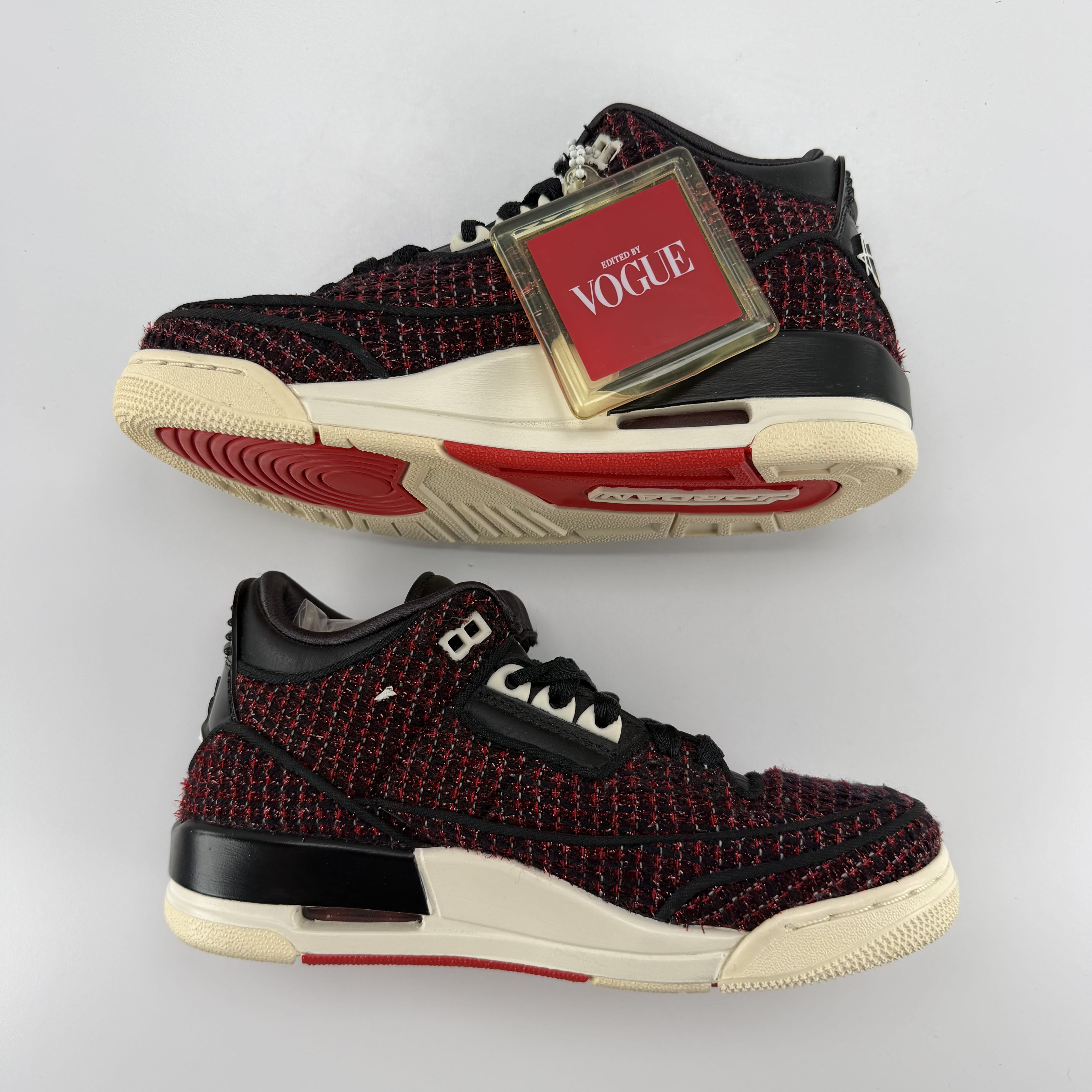 282362 Anna Wintour x Wmns Air Jordan 3 Retro 'University Red'