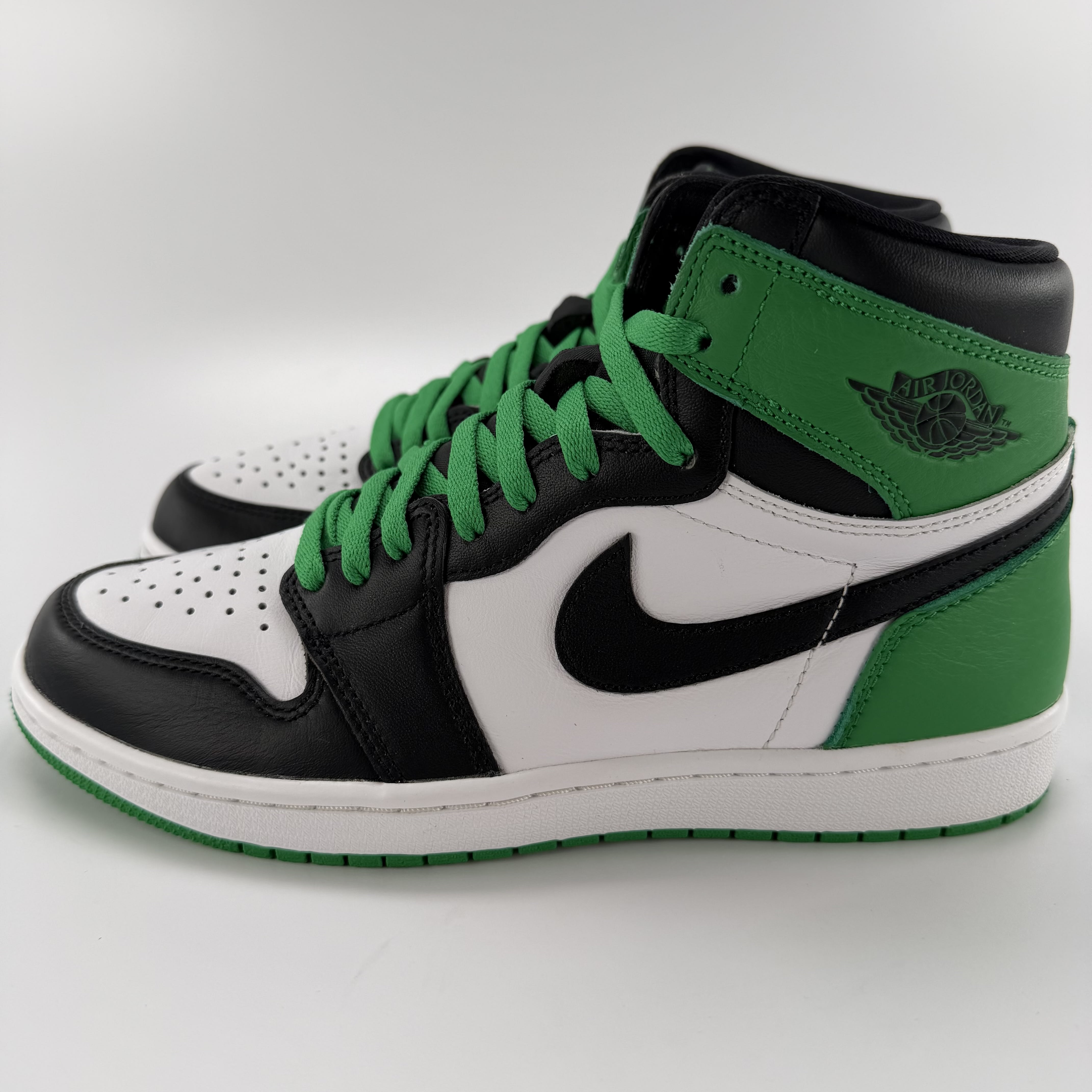 633692 Jordan 1 Retro High OG Lucky Green