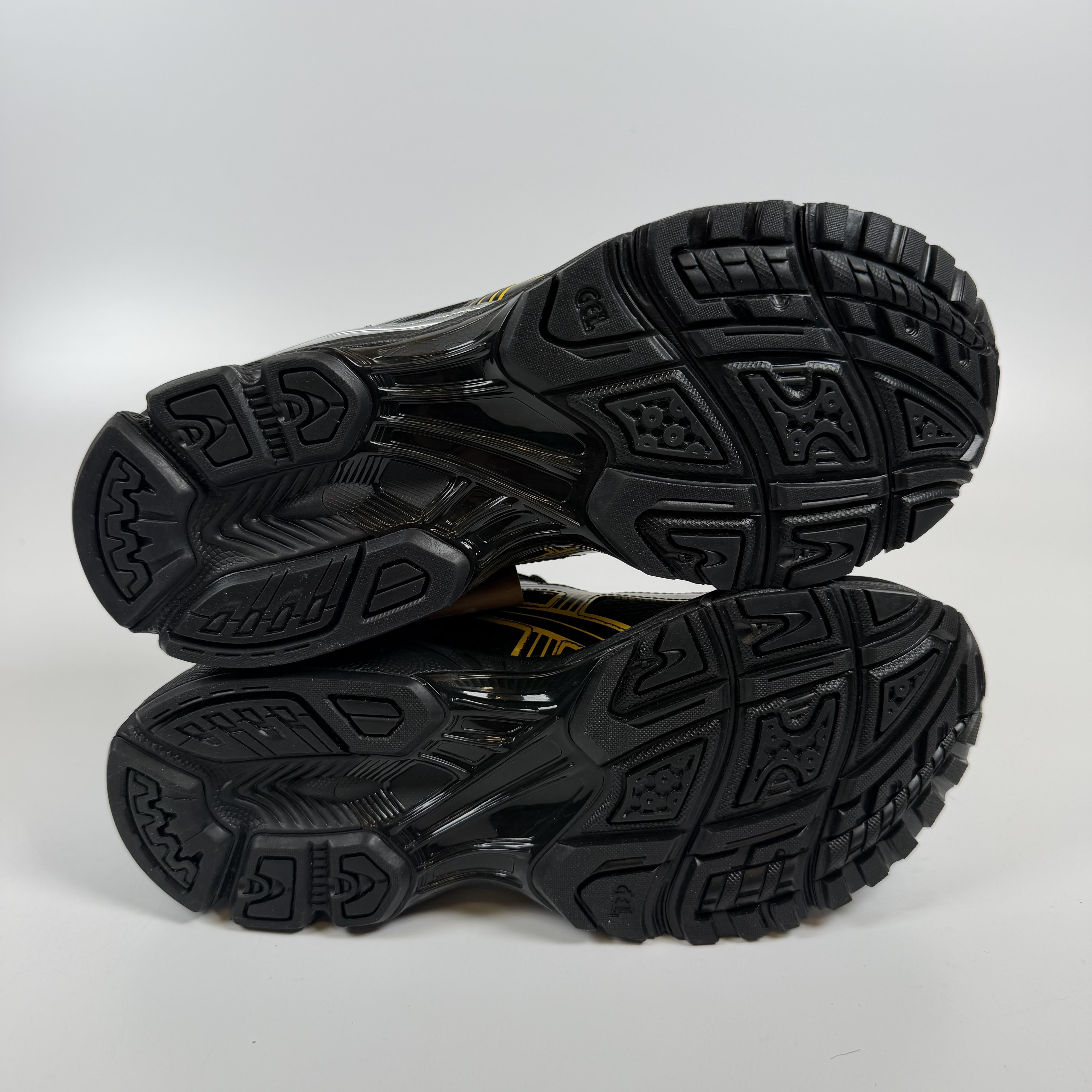 SP9900 ASICS Gel-Kayano 14 Kith Marvel vs. Capcom Wolverine