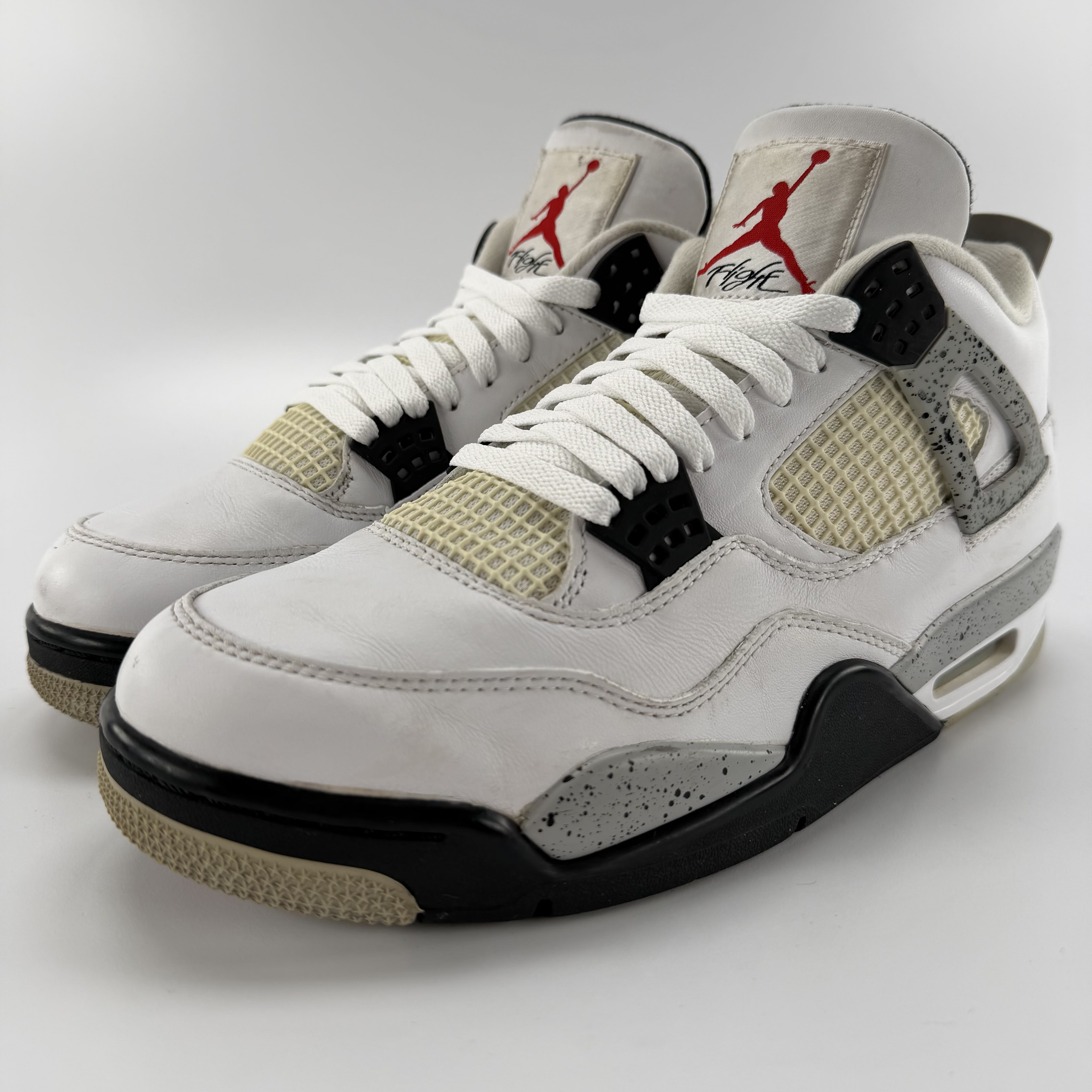 506712 Jordan 4 Retro White Cement (2016)