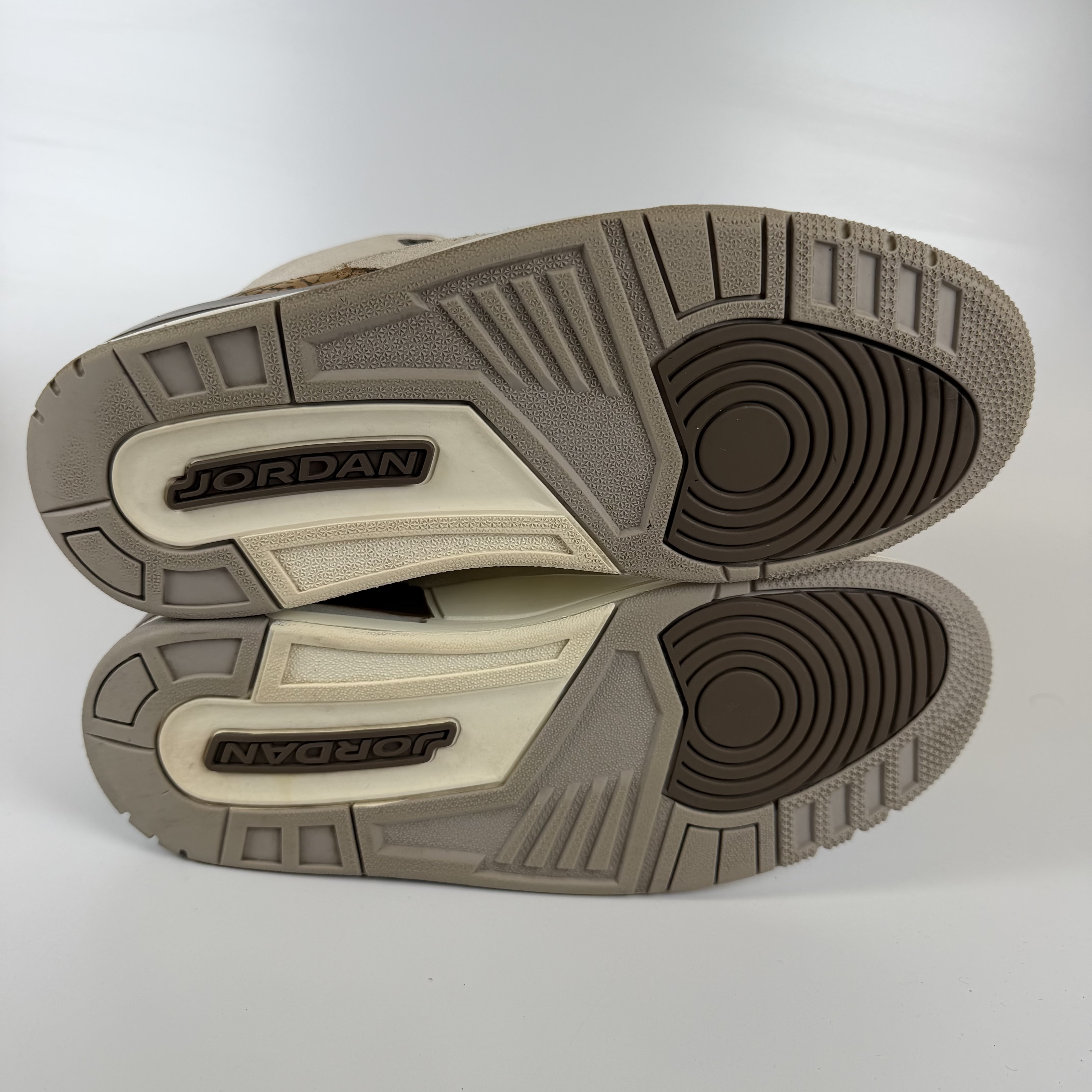 819693 Jordan 3 Retro Palomino