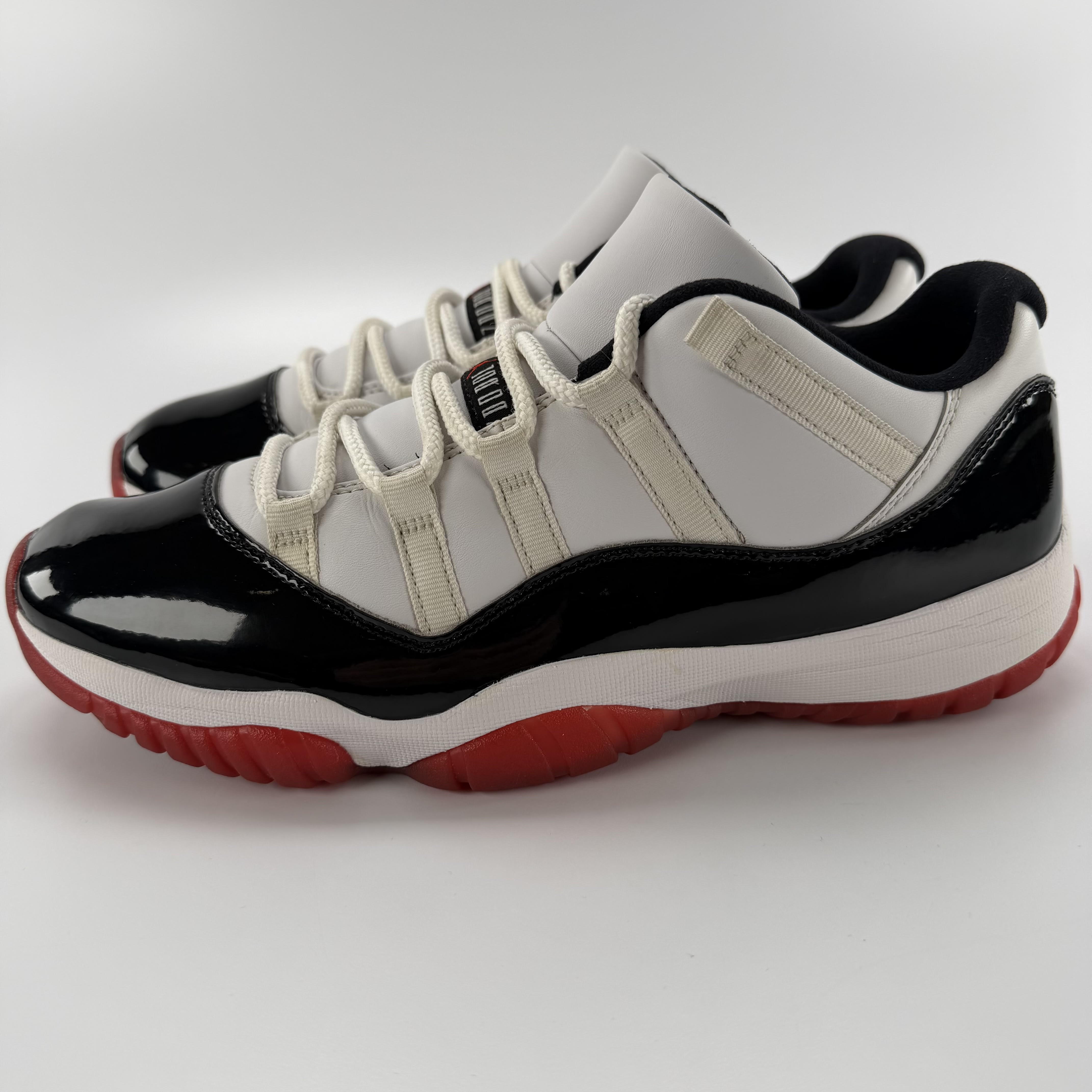 518490 Air Jordan 11 Retro Low 'Concord-Bred'