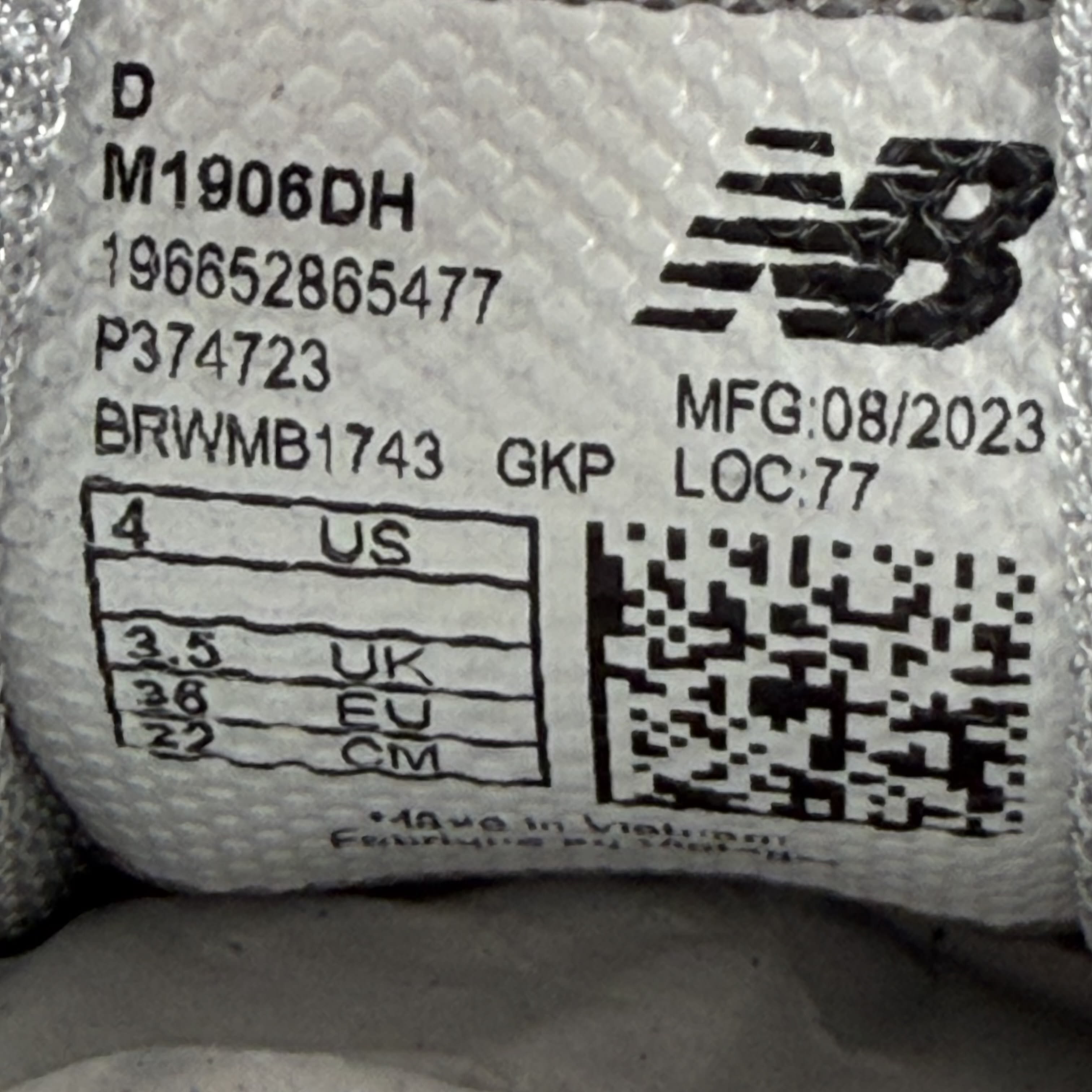 610355 New Balance 1906D Protection Pack Silver Metallic