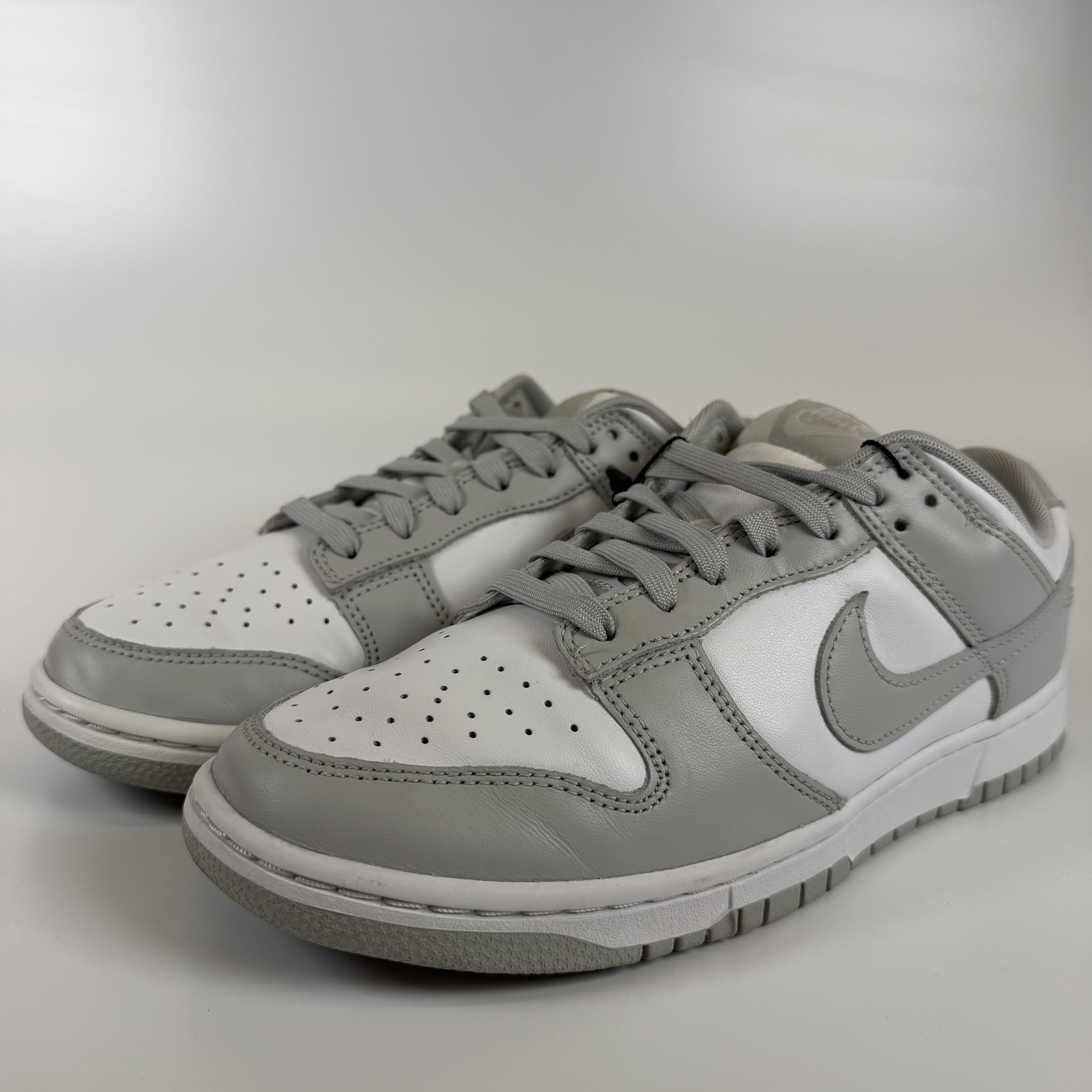 735132 Nike Dunk Low Grey Fog