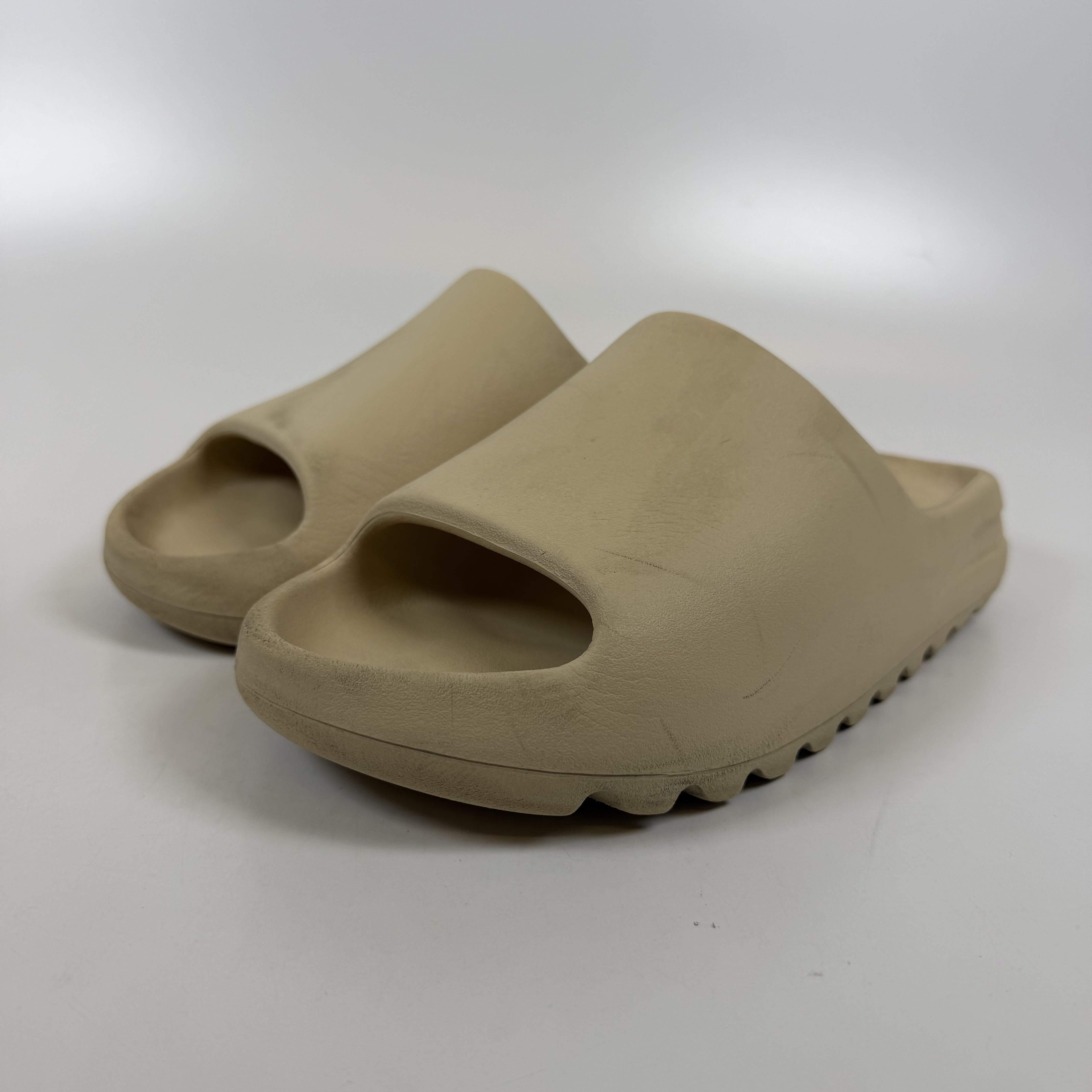 SP13185 adidas Yeezy Slide Pure (Restock Pair)