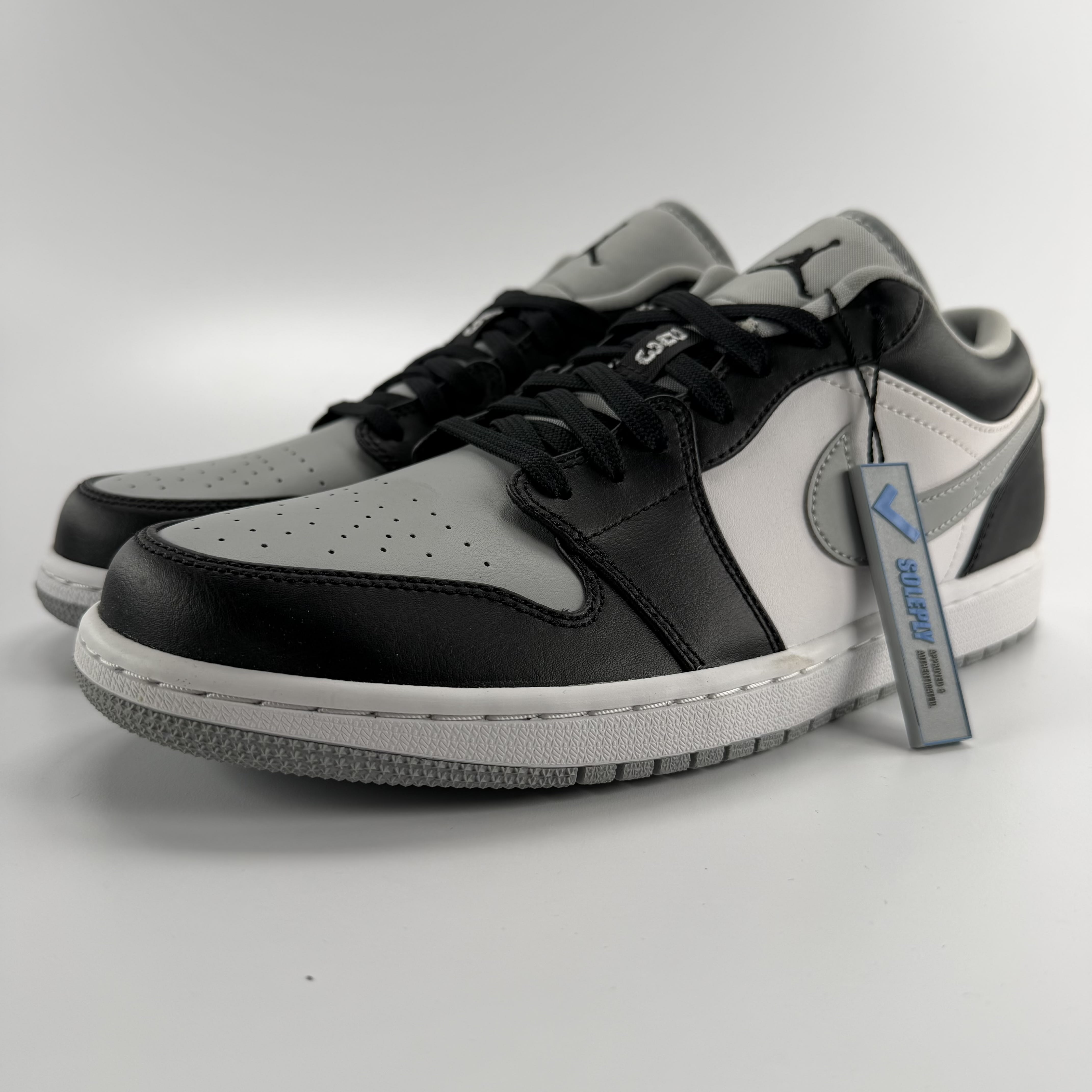 737198 Air Jordan 1 Low 'Smoke Grey'