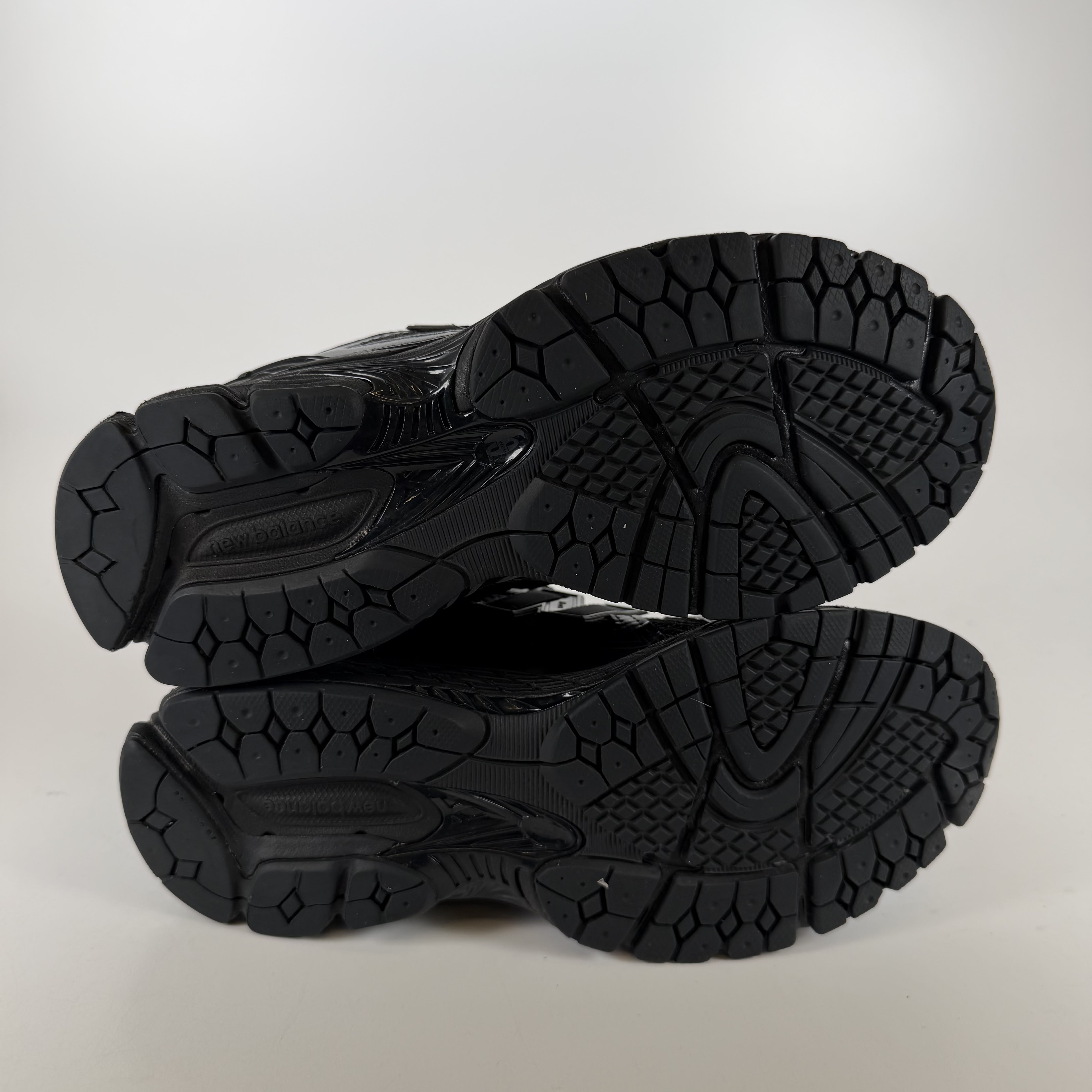 SP3806 New Balance 1906R Black Metallic Silver