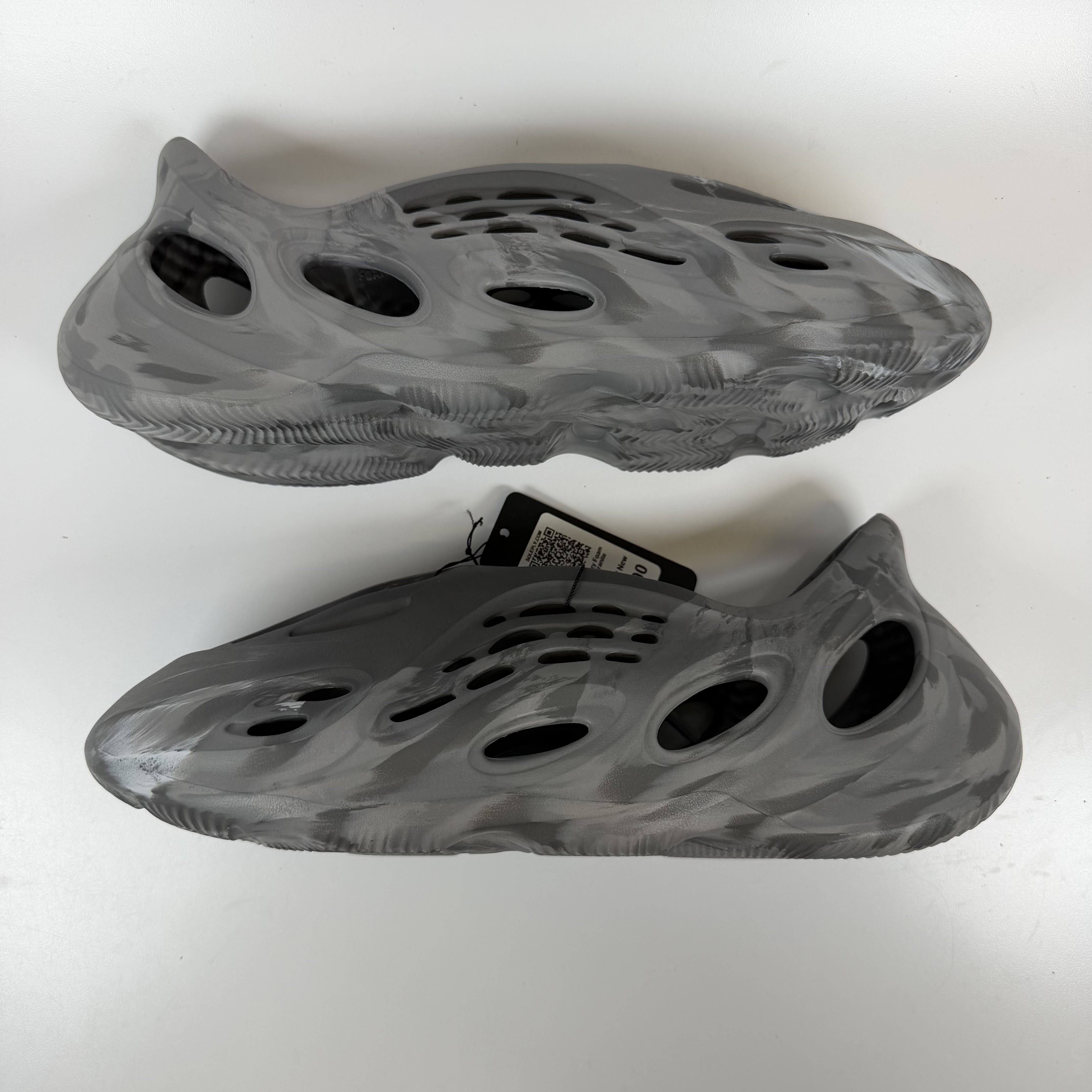 610617 adidas Yeezy Foam RNR MX Granite
