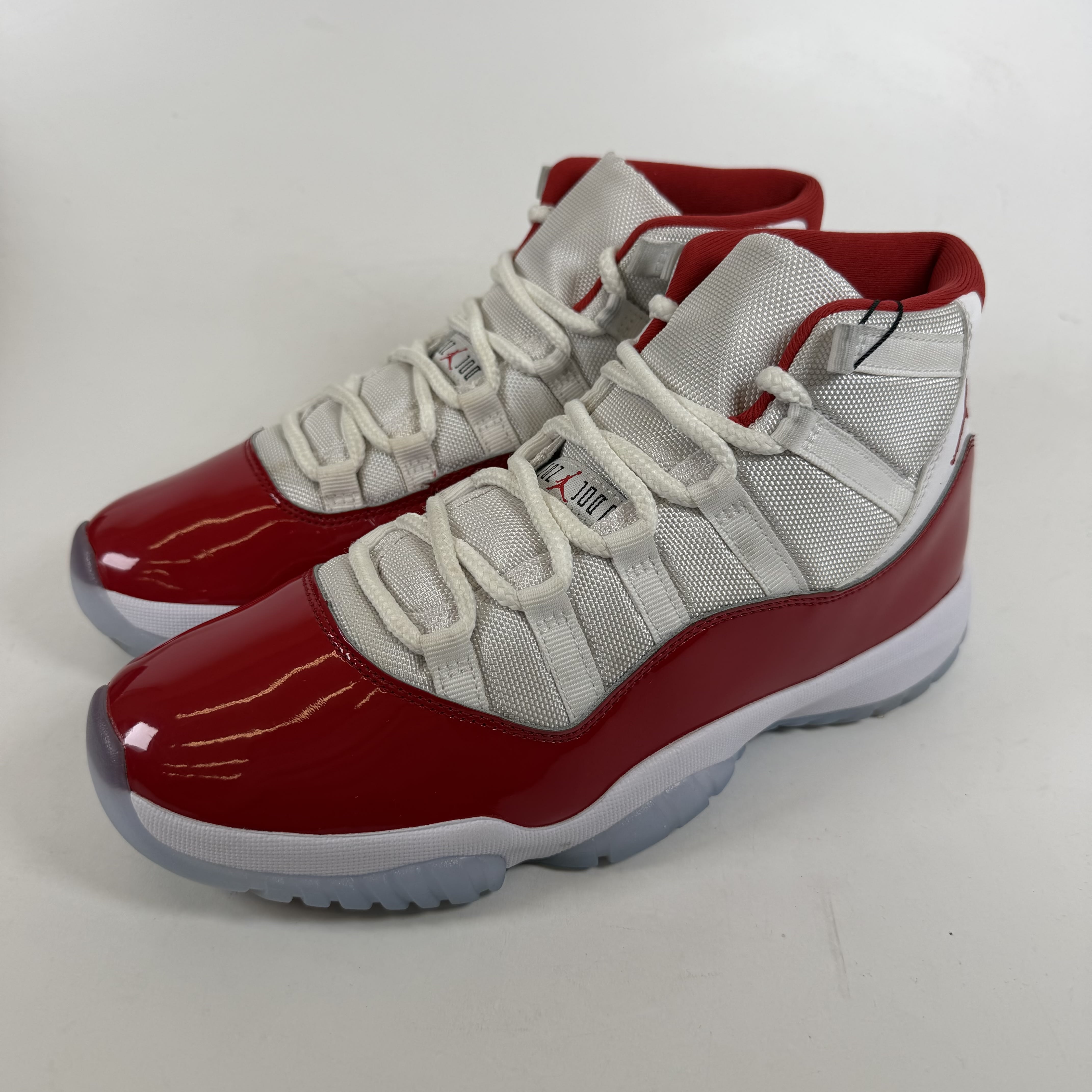 709506 Jordan 11 Retro Cherry (2022)