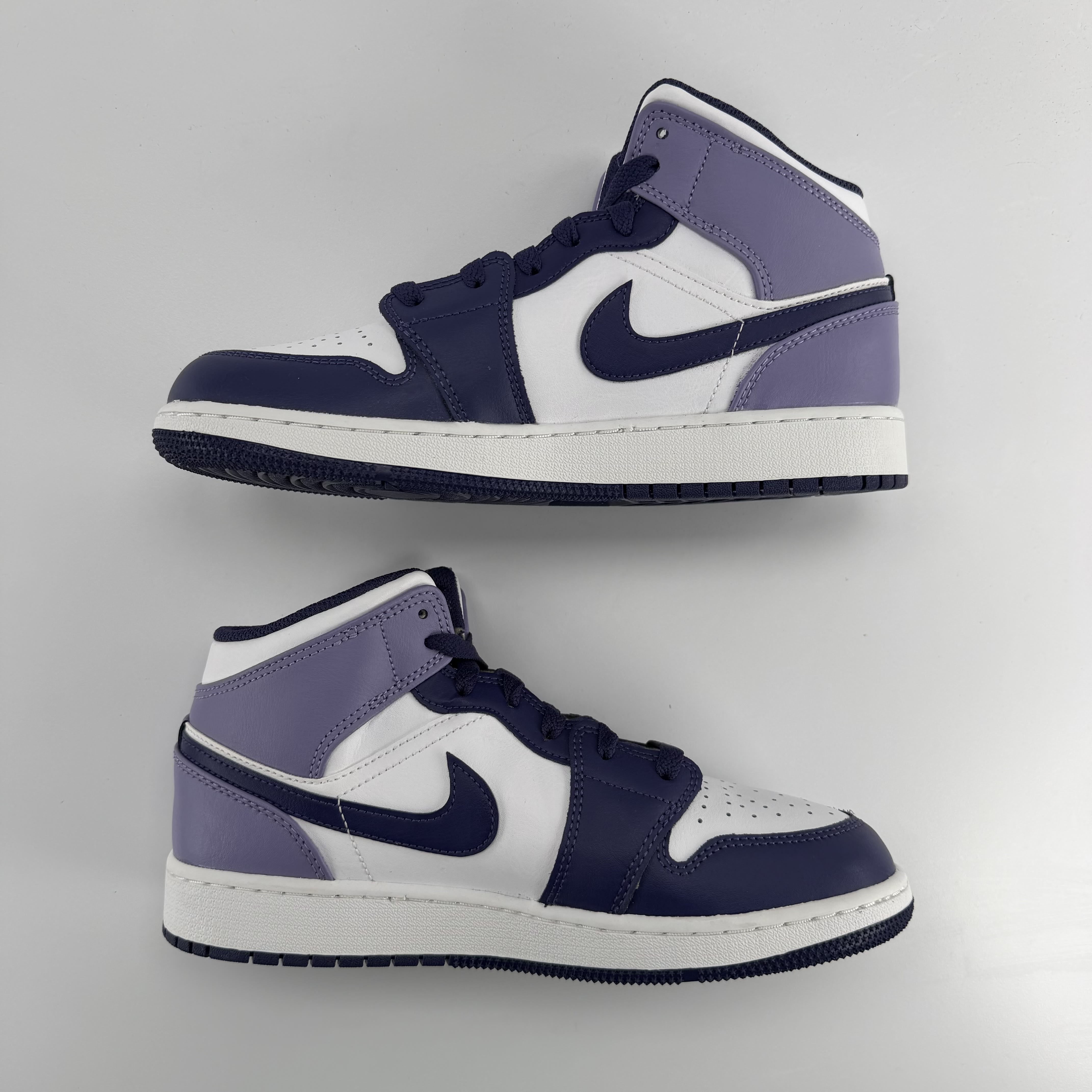 274552 Jordan 1 Mid White Sky J Purple (GS)