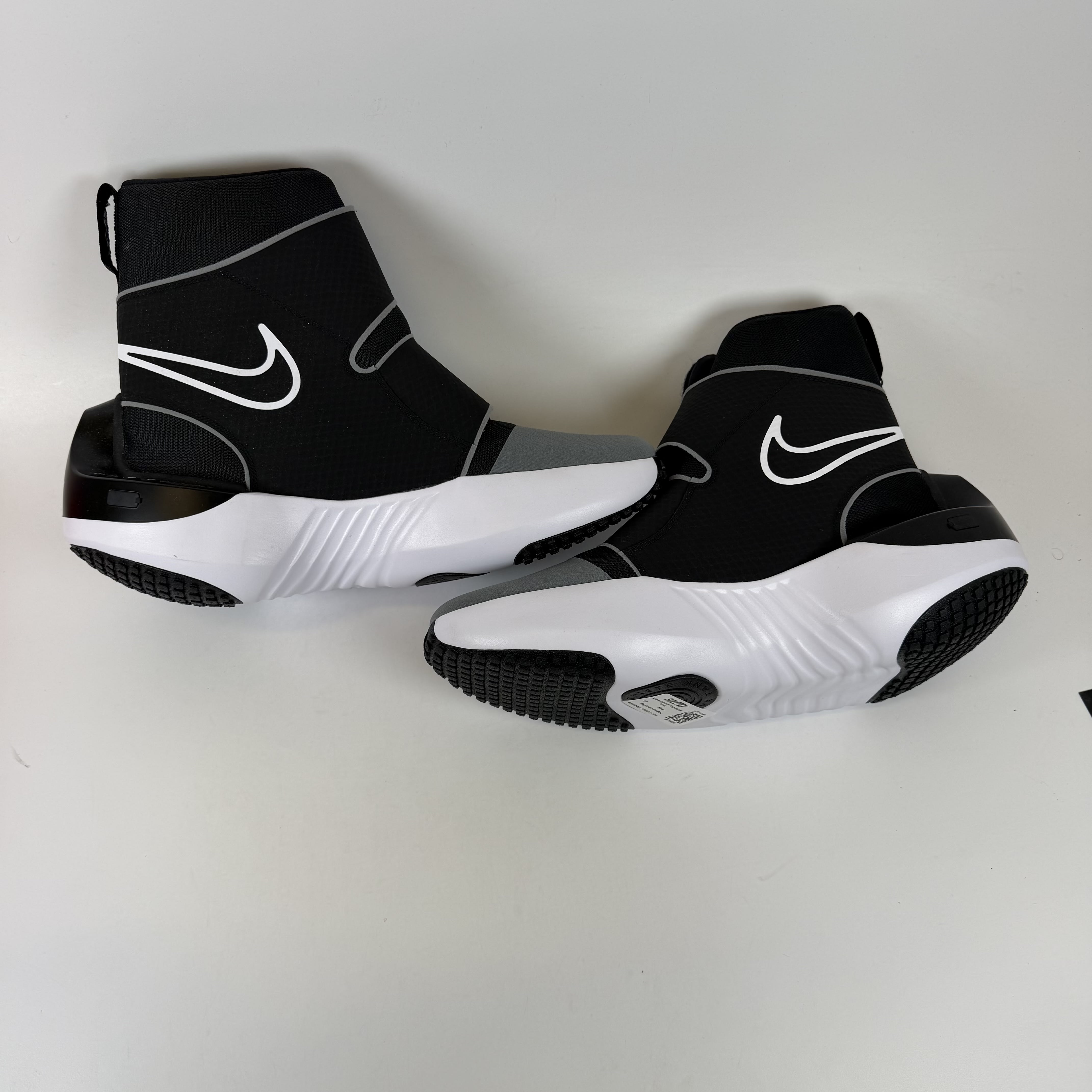 SP15050 Nike x Hyperice Hyperboot Black