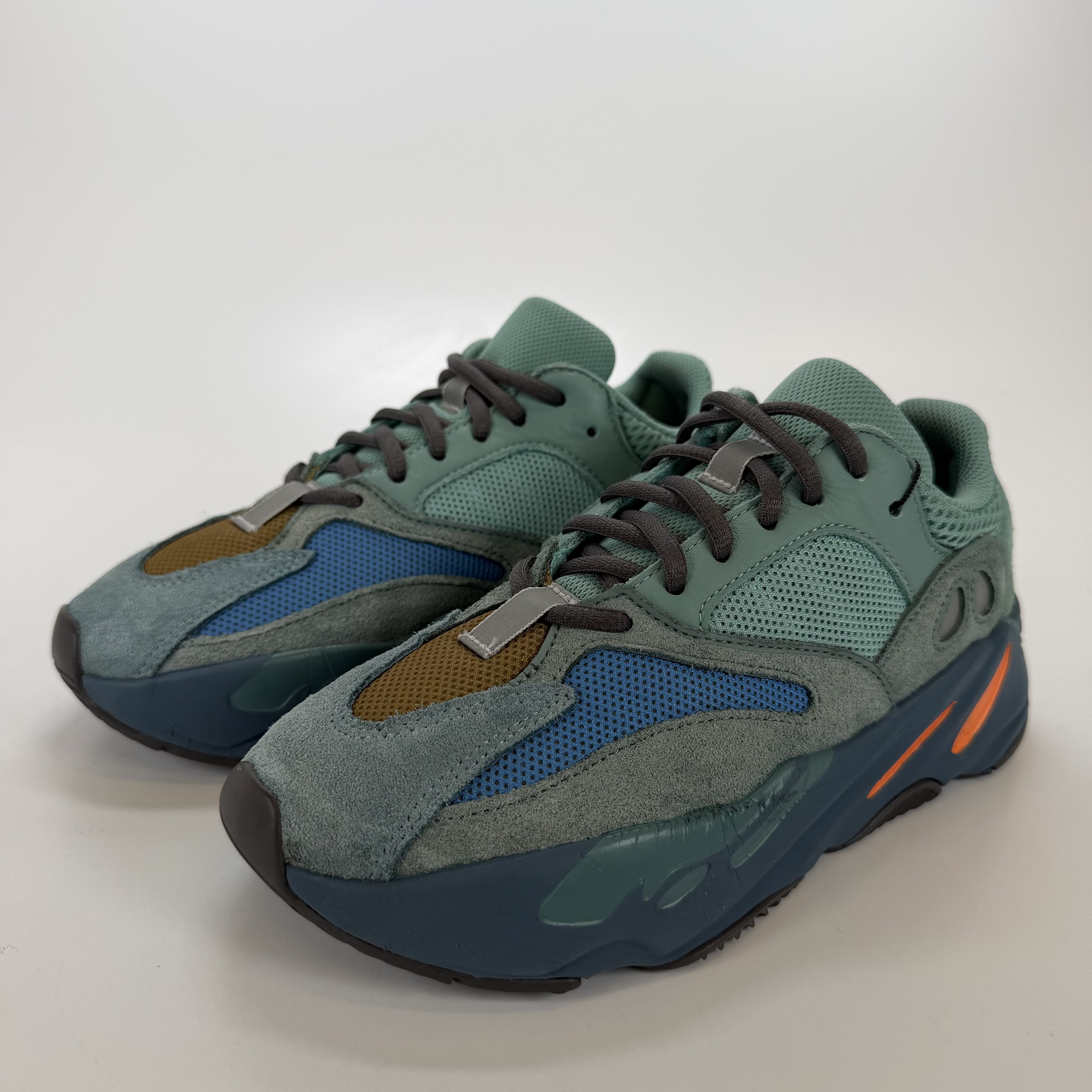 SP3697 adidas Yeezy Boost 700 Faded Azure