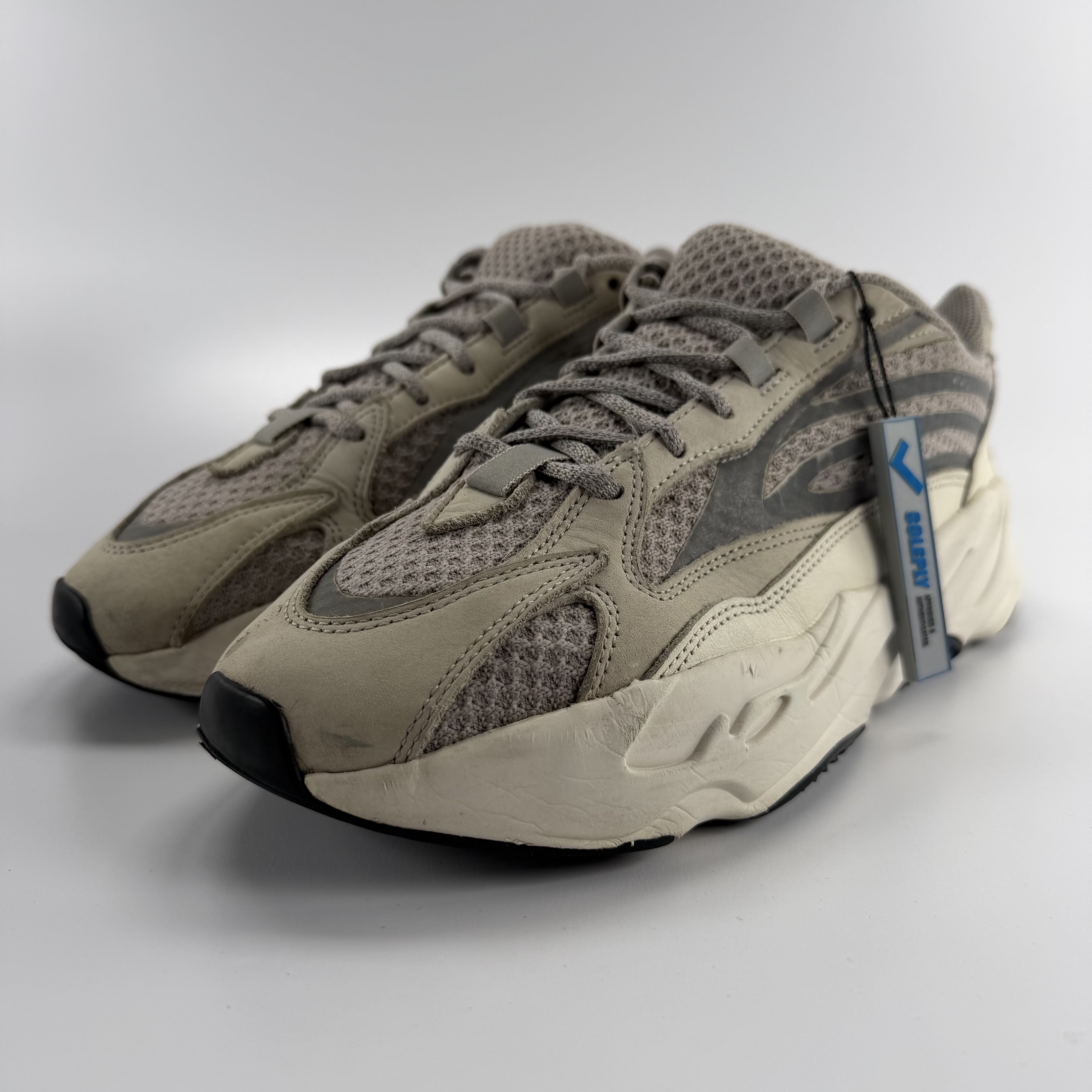 767175 adidas Yeezy Boost 700 V2 Static