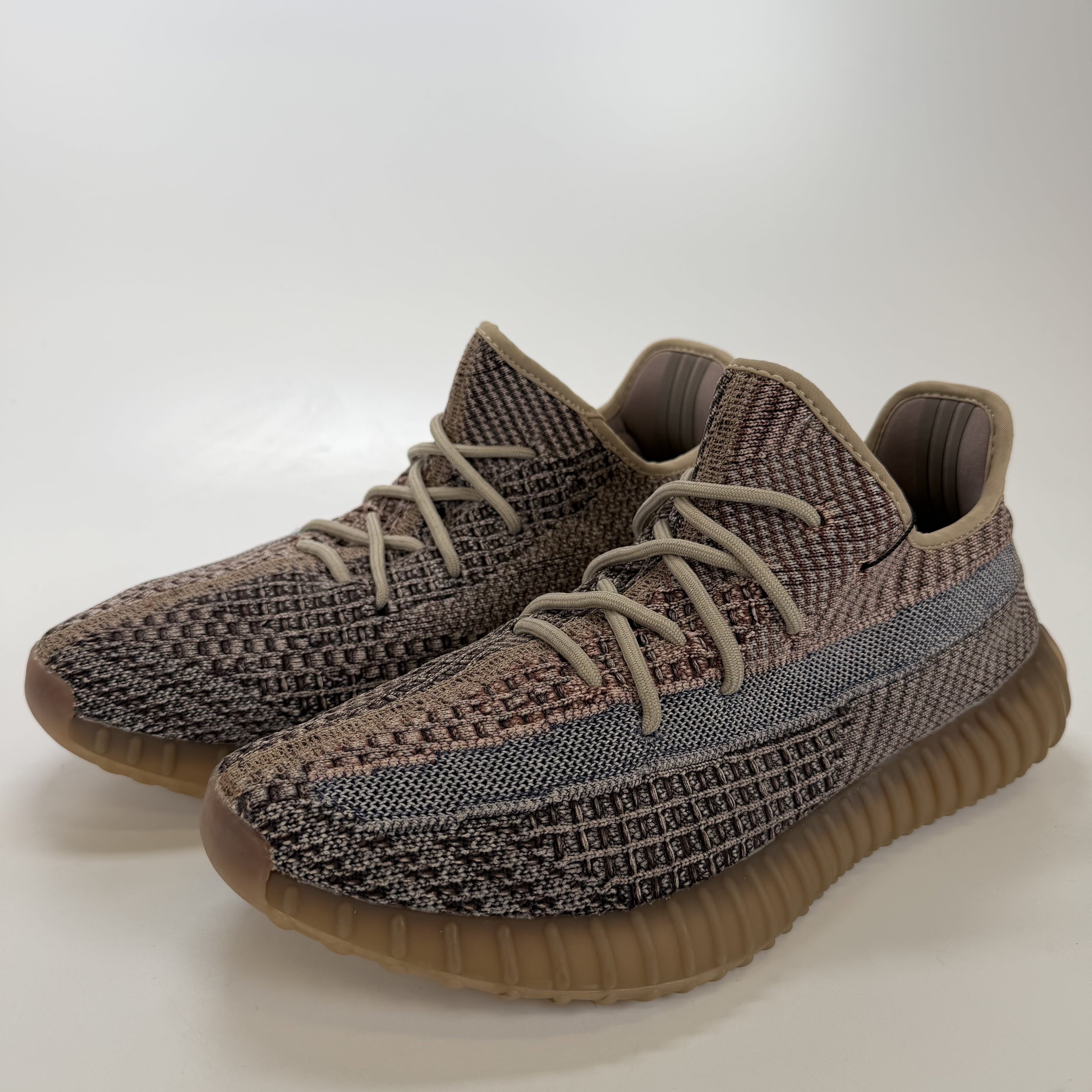 SP4060 adidas Yeezy Boost 350 V2 Fade