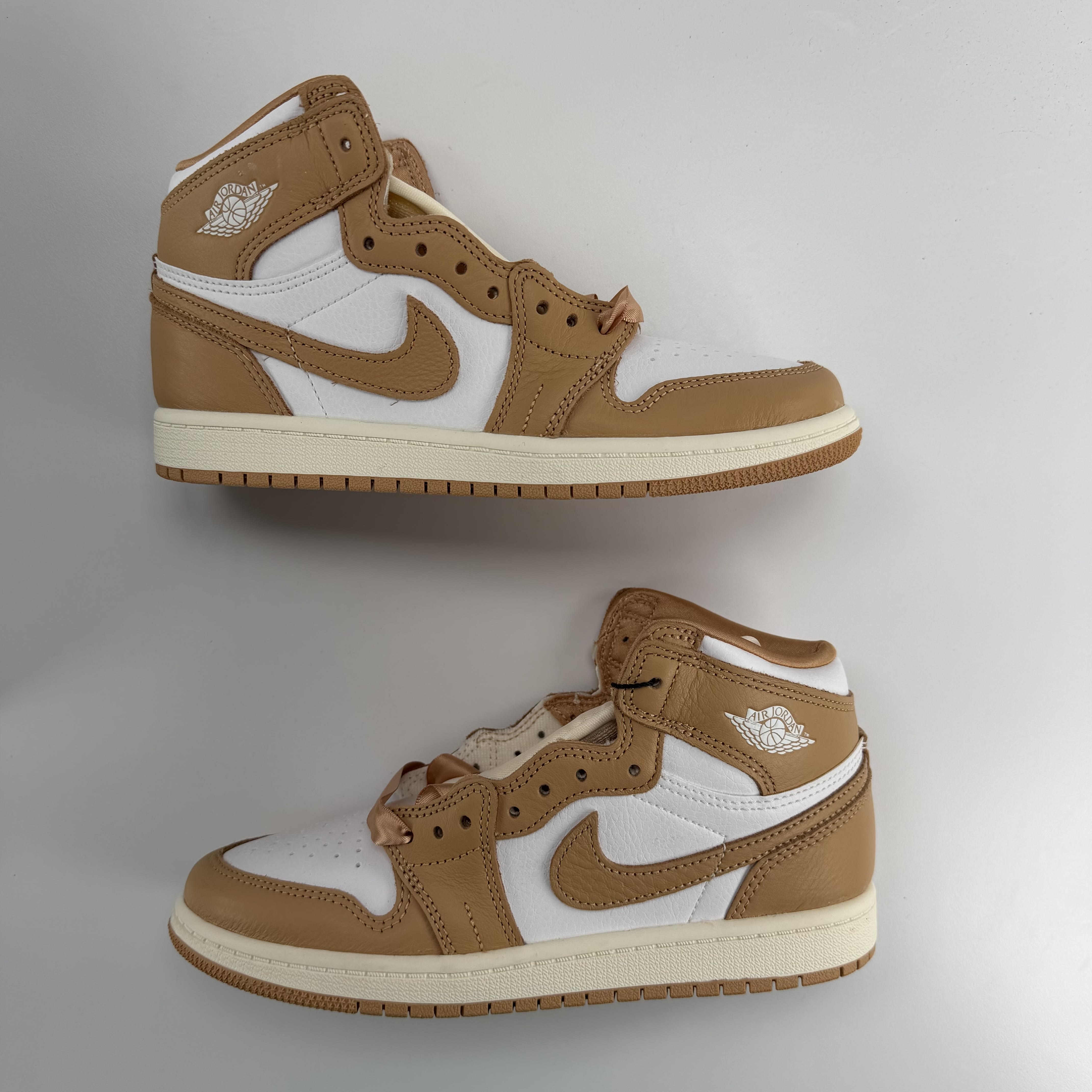 313205 Jordan 1 Retro High OG Praline (PS)