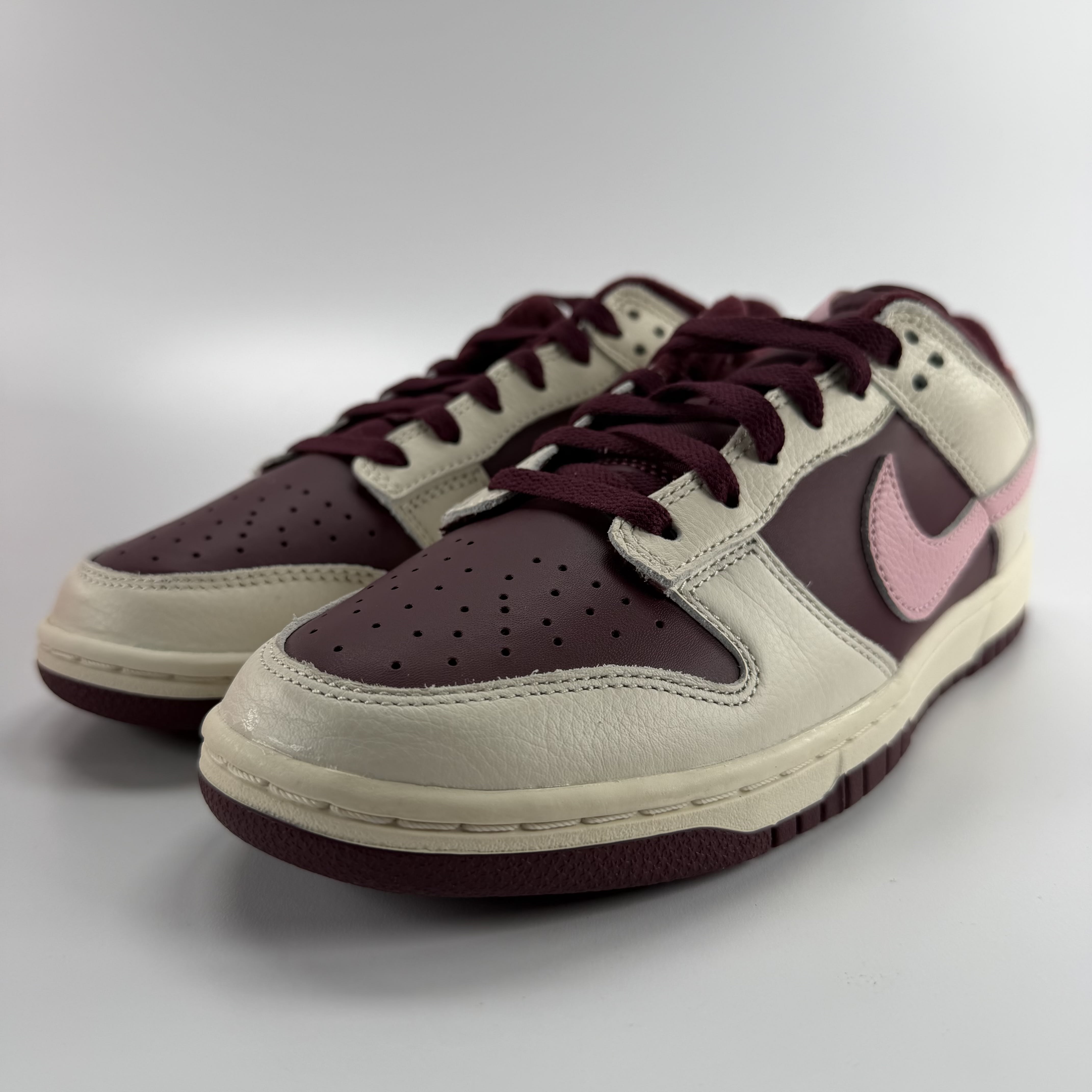 283109 Dunk Low Premium 'Valentine's Day'