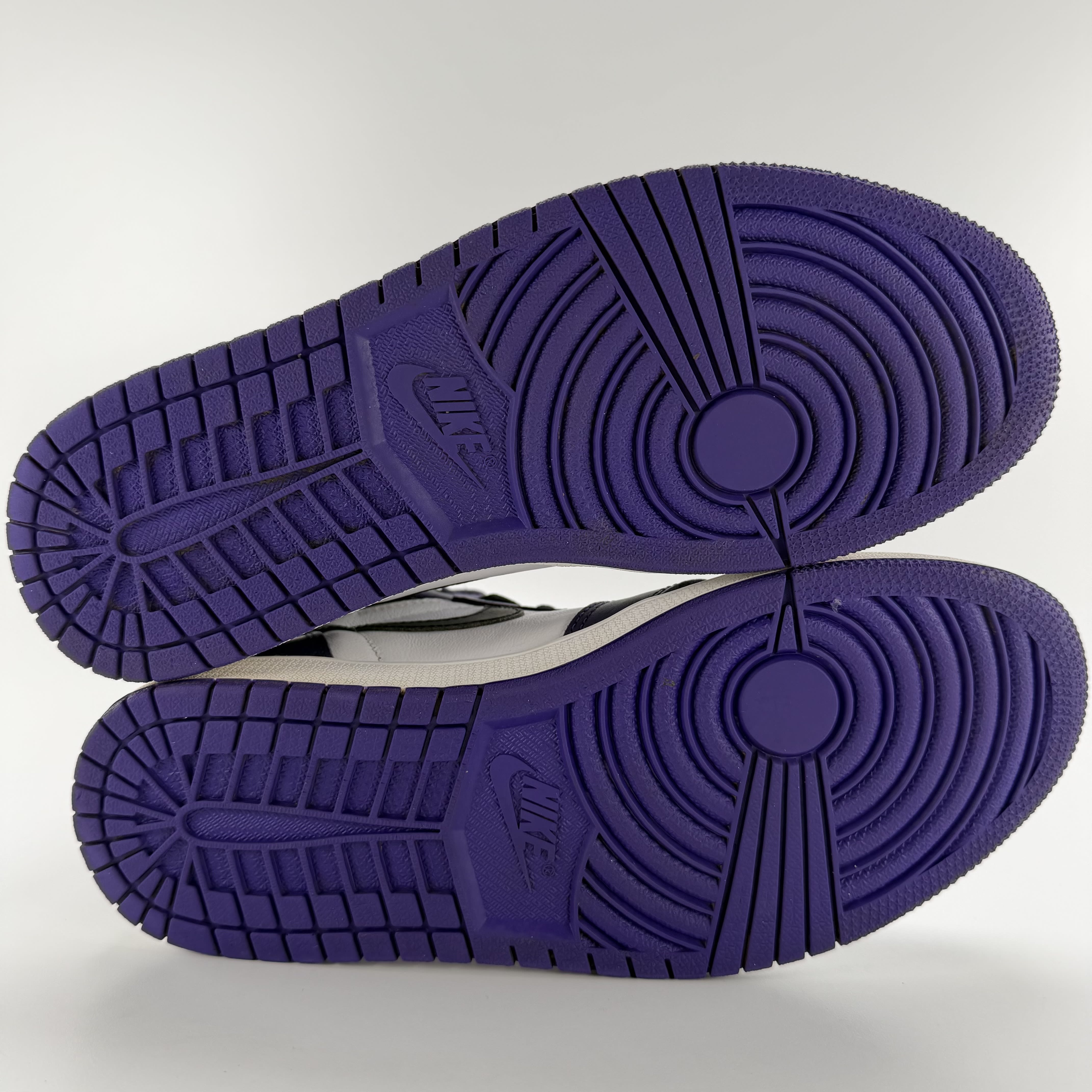 417125 Jordan 1 Retro High Court Purple White