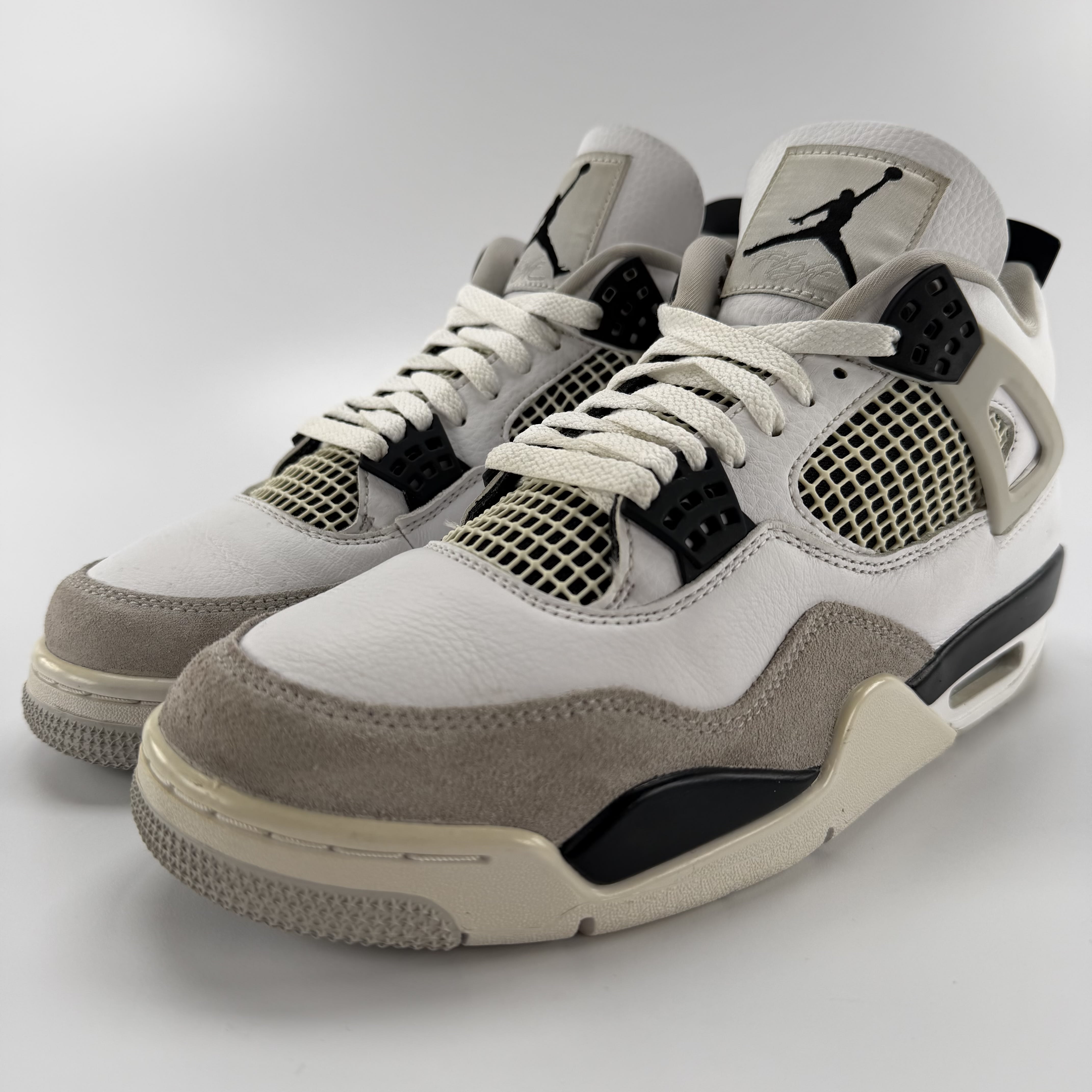 391990 Jordan 4 Retro Military Black