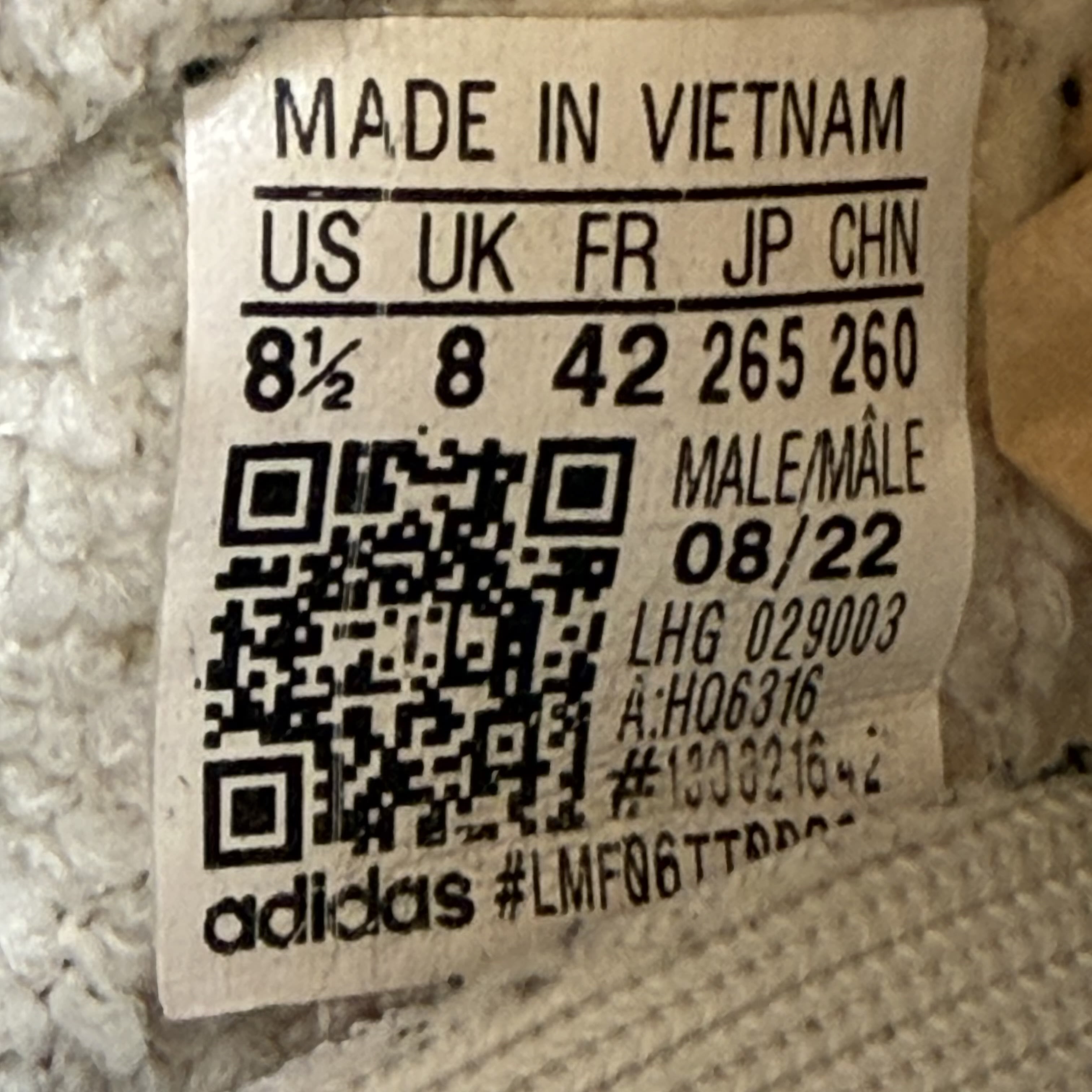 794759 adidas Yeezy Boost 350 V2 Bone