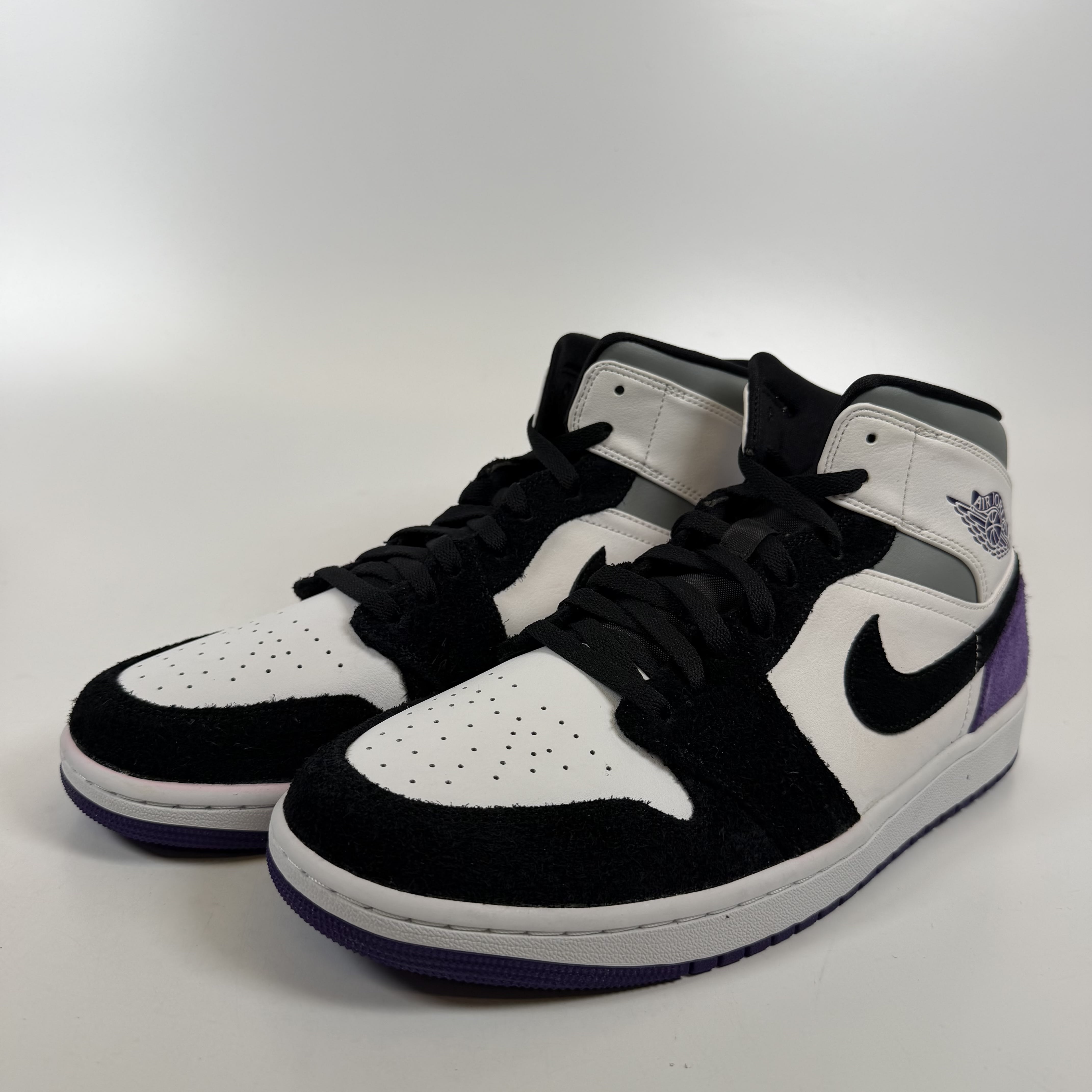 787760 Air Jordan 1 Mid SE 'Varsity Purple'