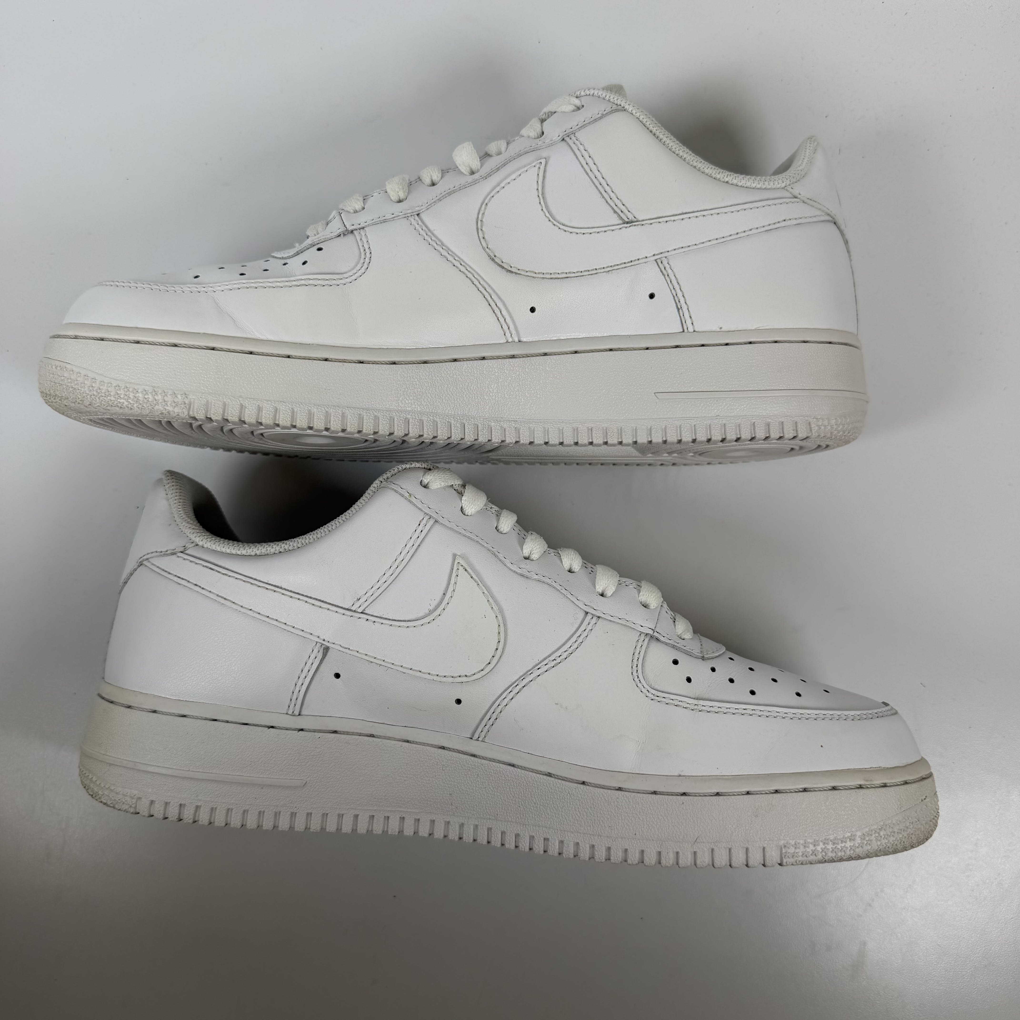 509837 Nike Air Force 1 Low '07 White