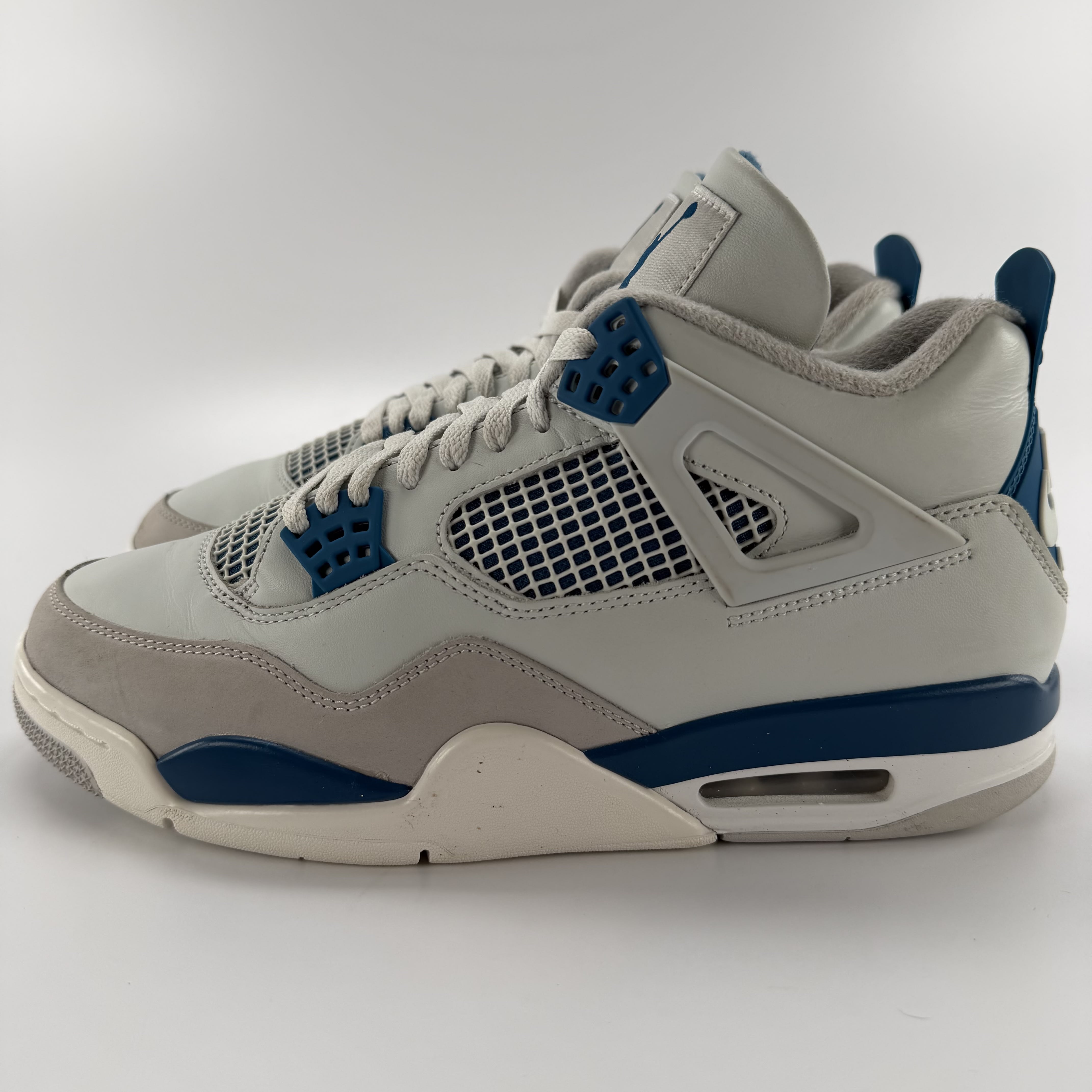 497877 Jordan 4 Retro Military Blue (2024)