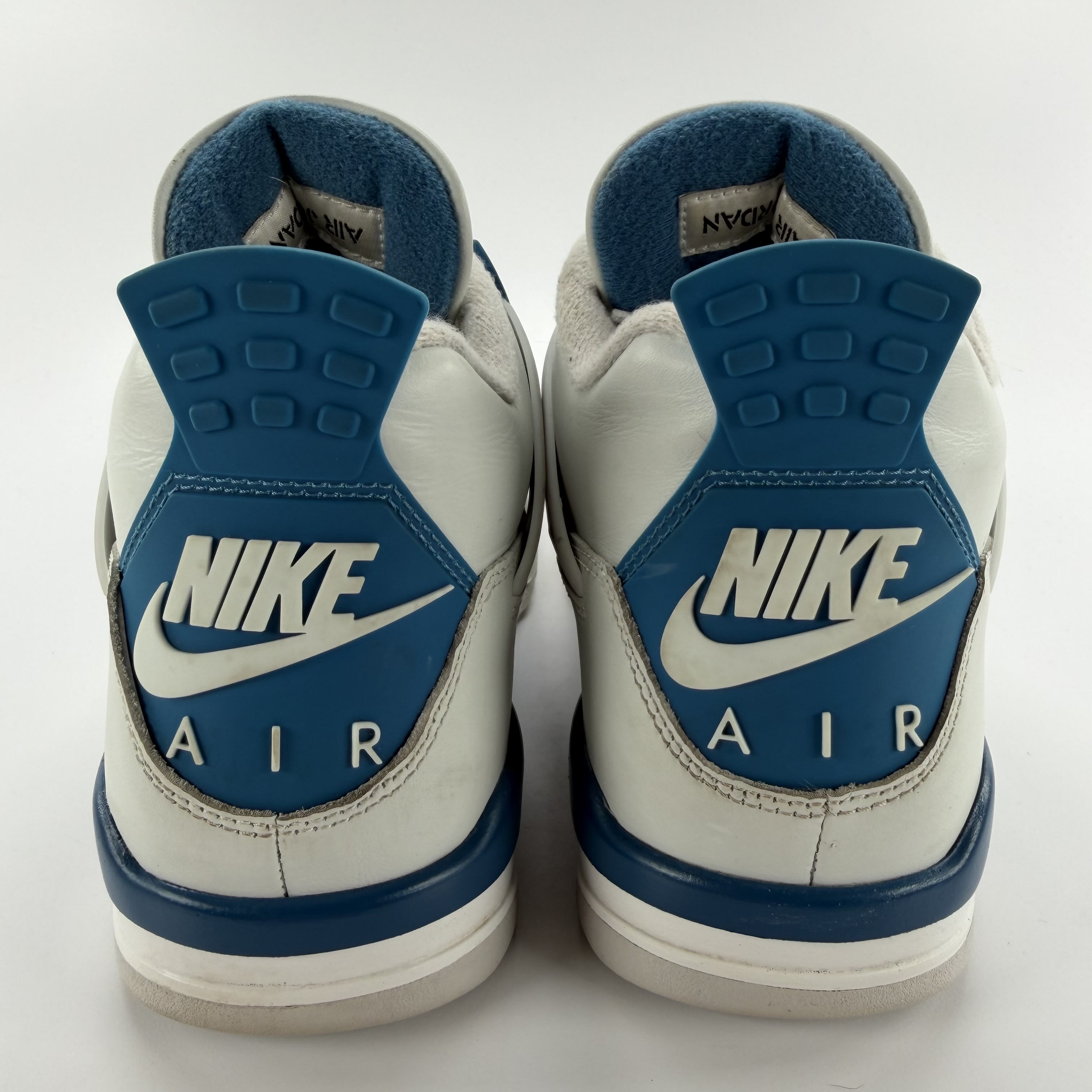 497877 Jordan 4 Retro Military Blue (2024)