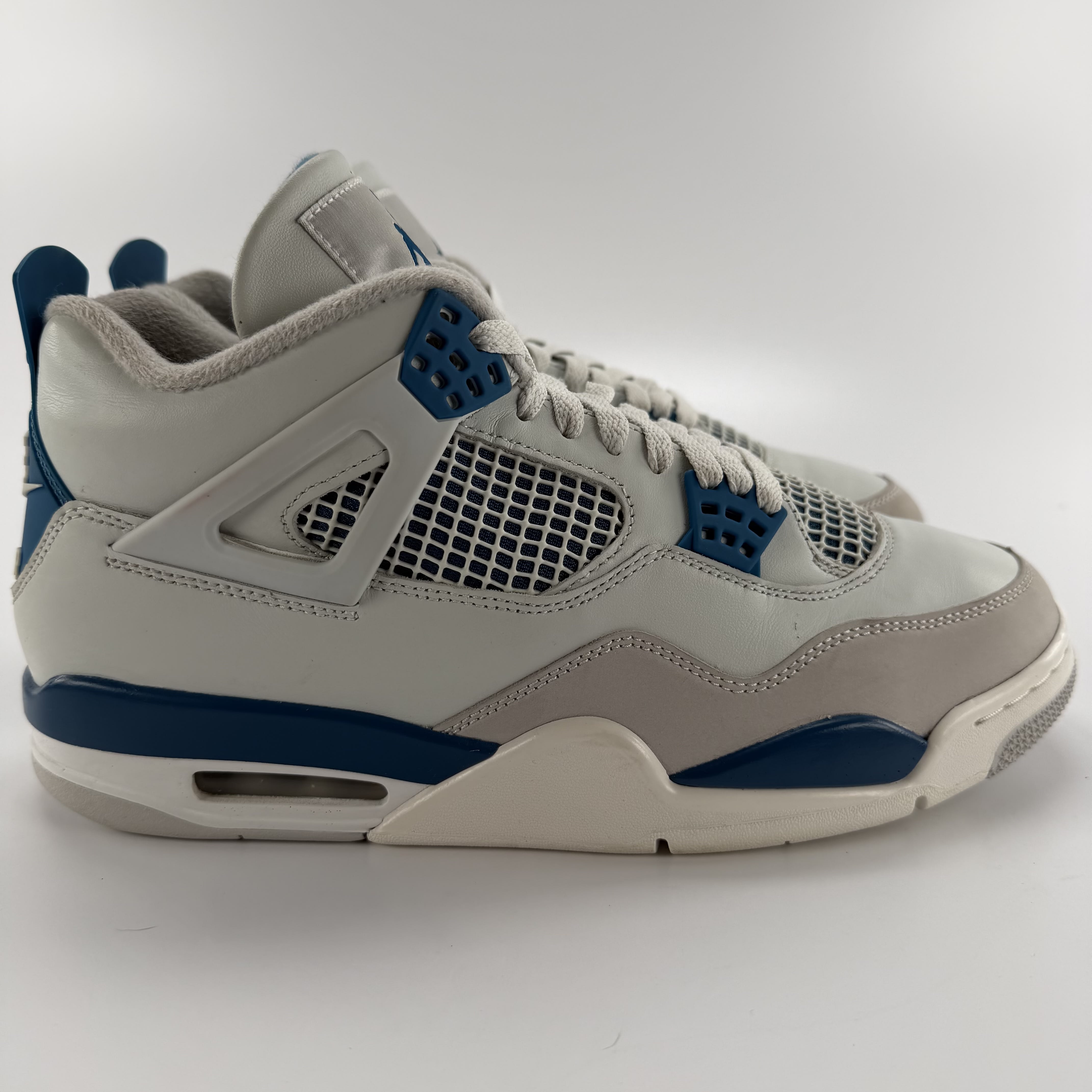 497877 Jordan 4 Retro Military Blue (2024)