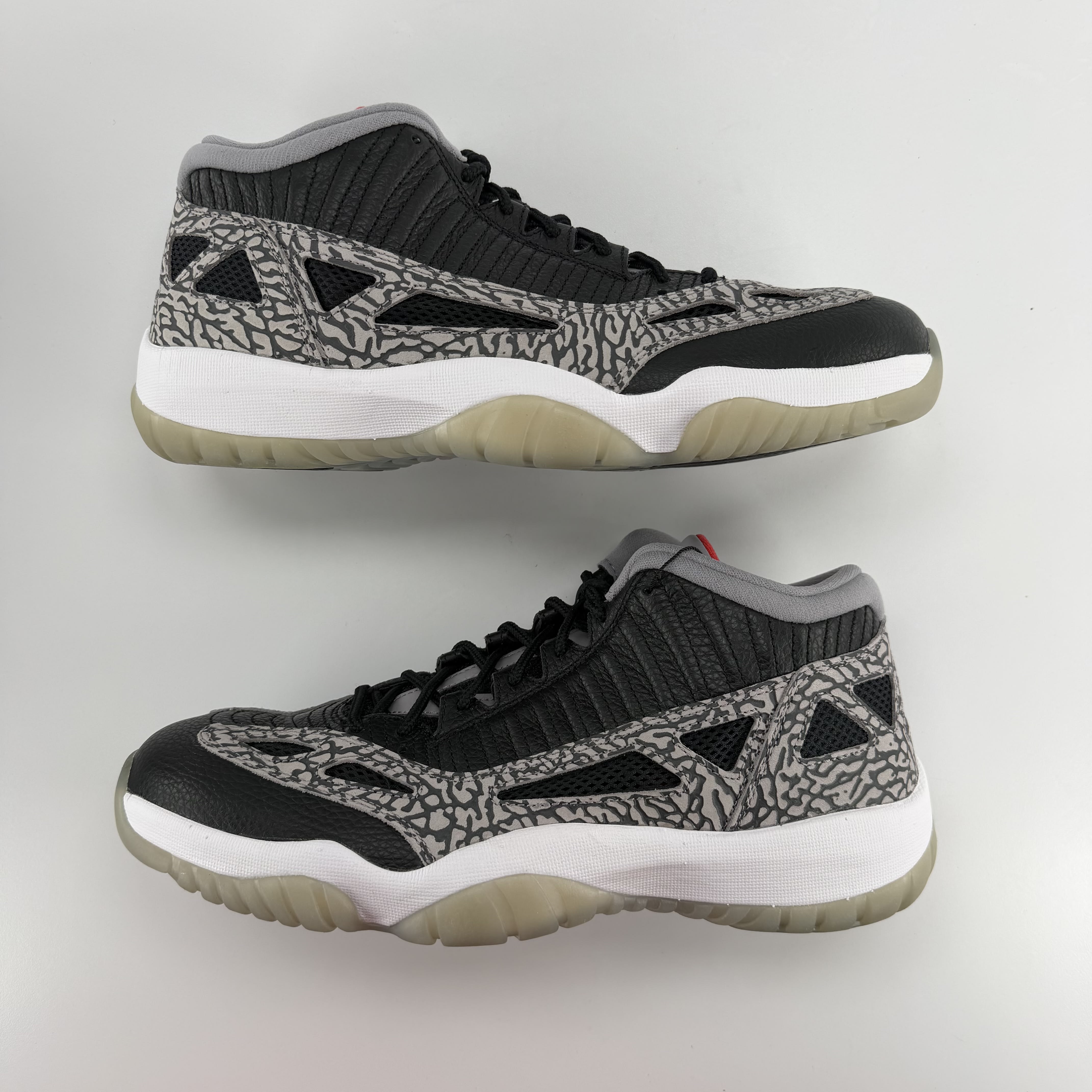 644324 Jordan 11 Retro Low IE Black Cement