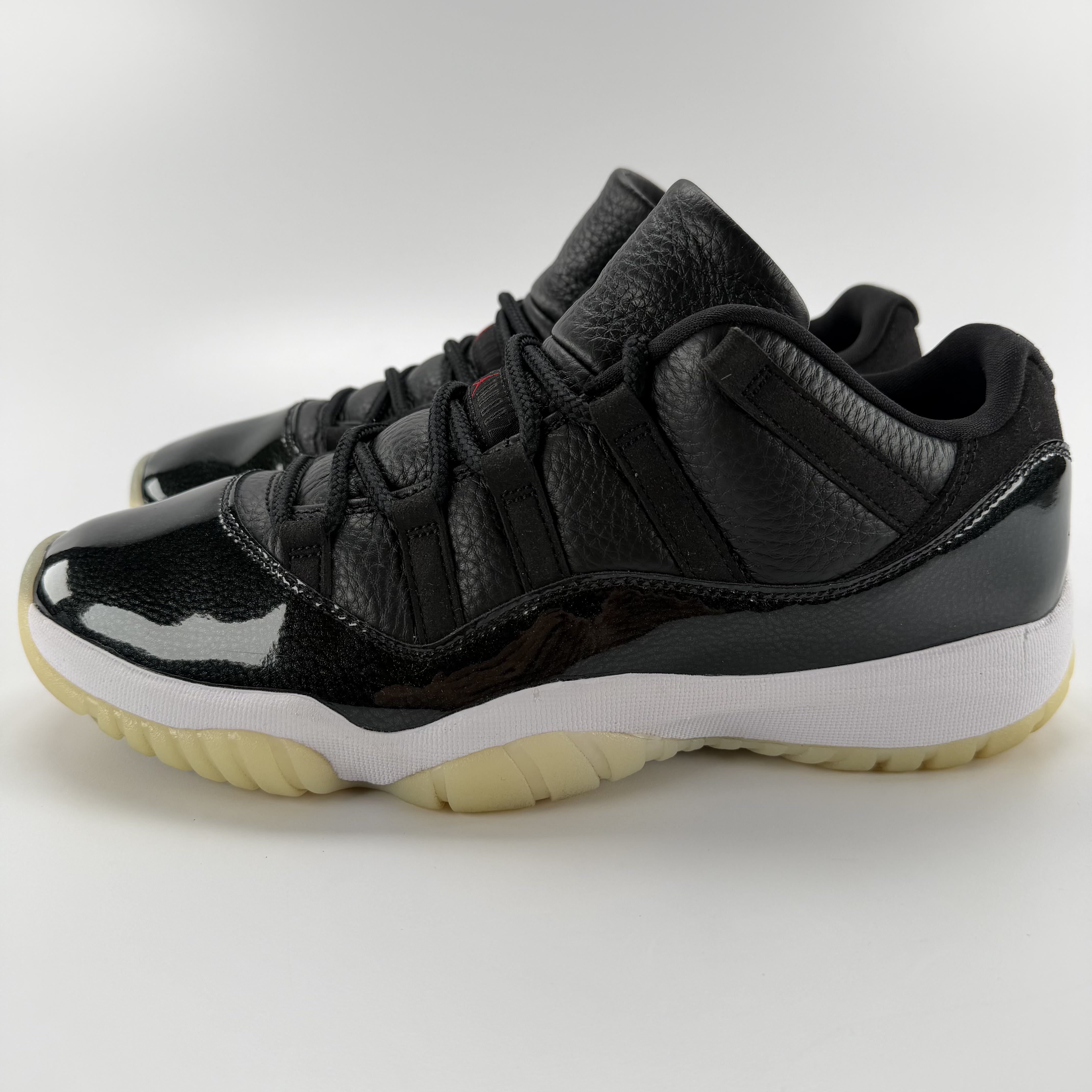 539568 Jordan 11 Retro Low 72-10
