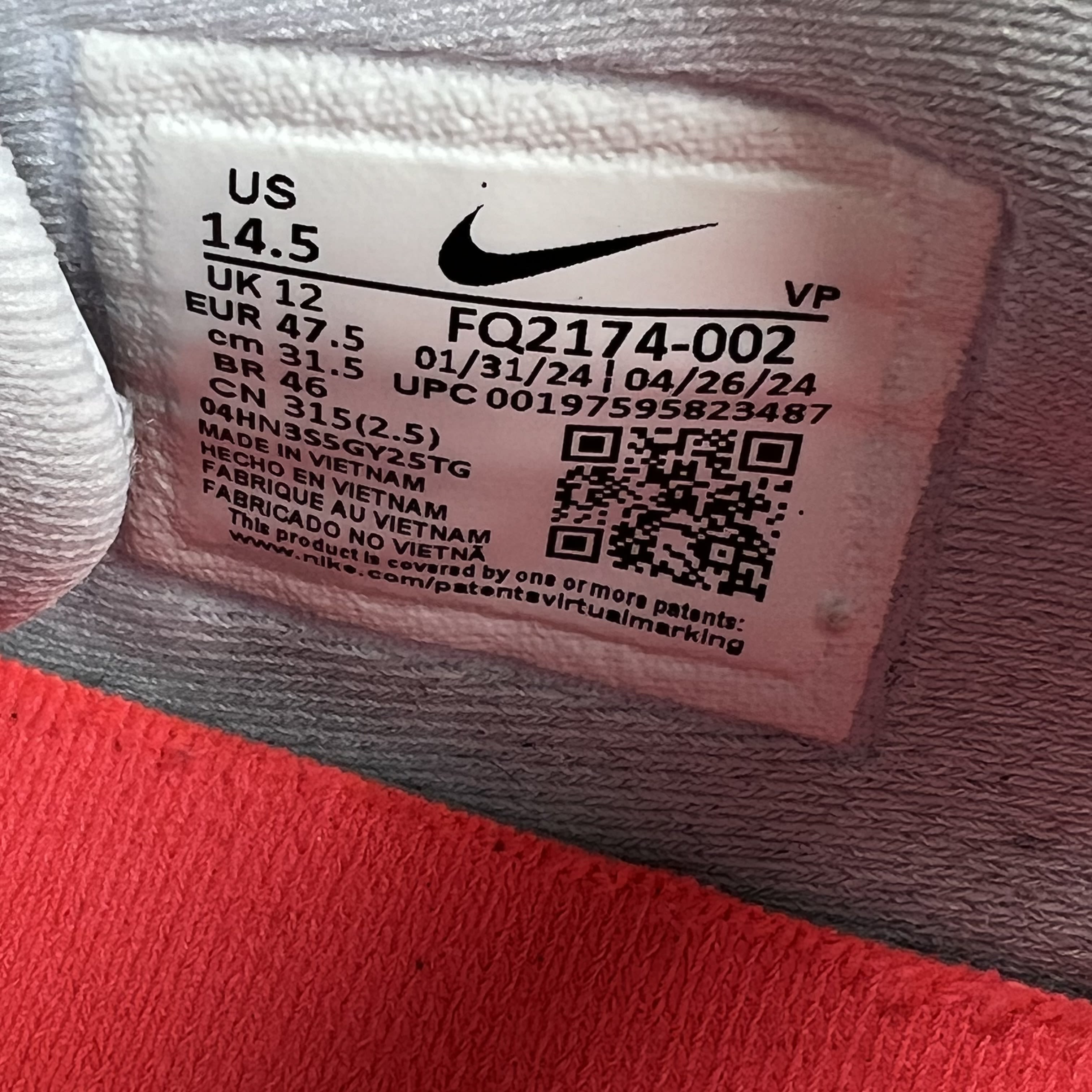 SP2608 Nike Sabrina 2 Conductor (Women's)