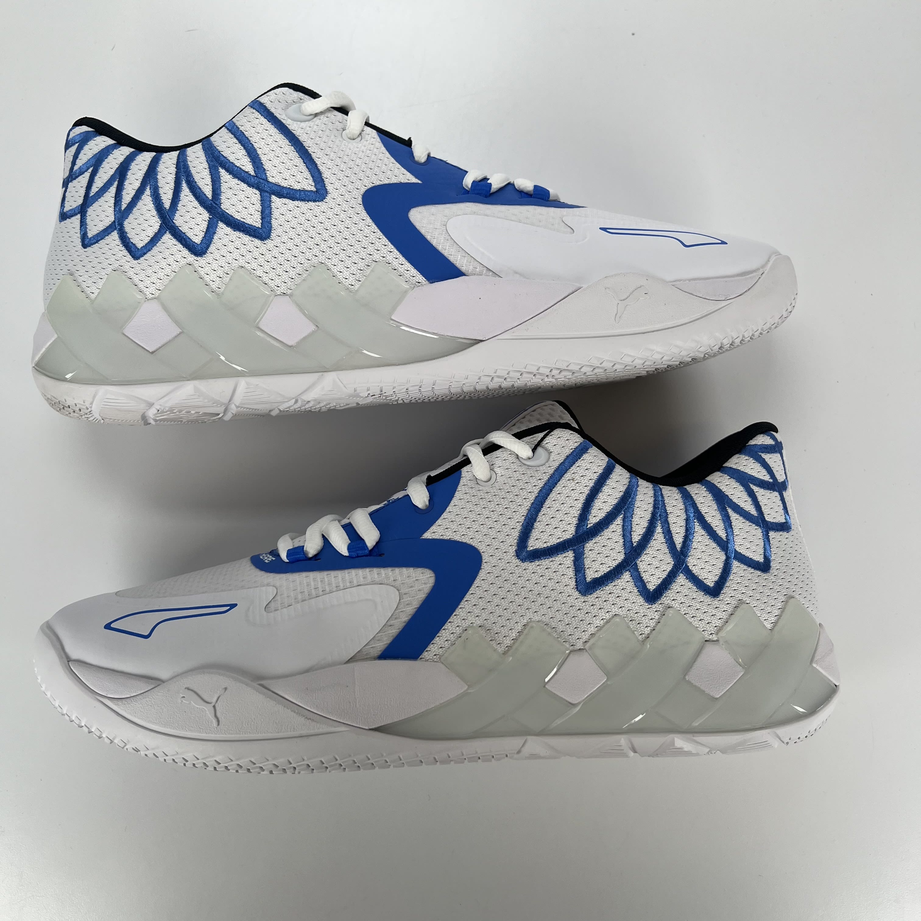 SP5136 Puma LaMelo Ball MB.01 Lo Team Colors White Bluemazing