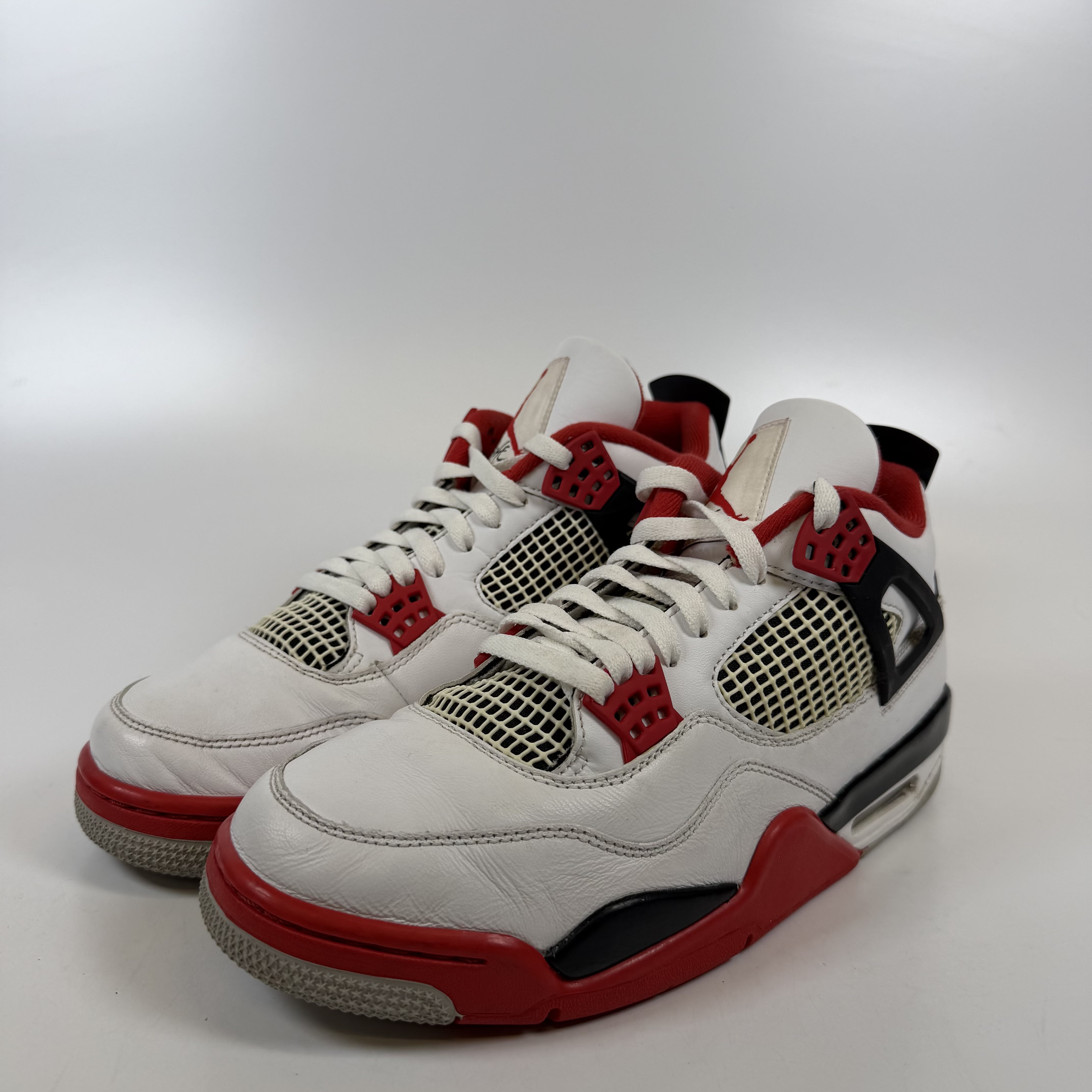SP7741 Jordan 4 Retro Fire Red (2020)