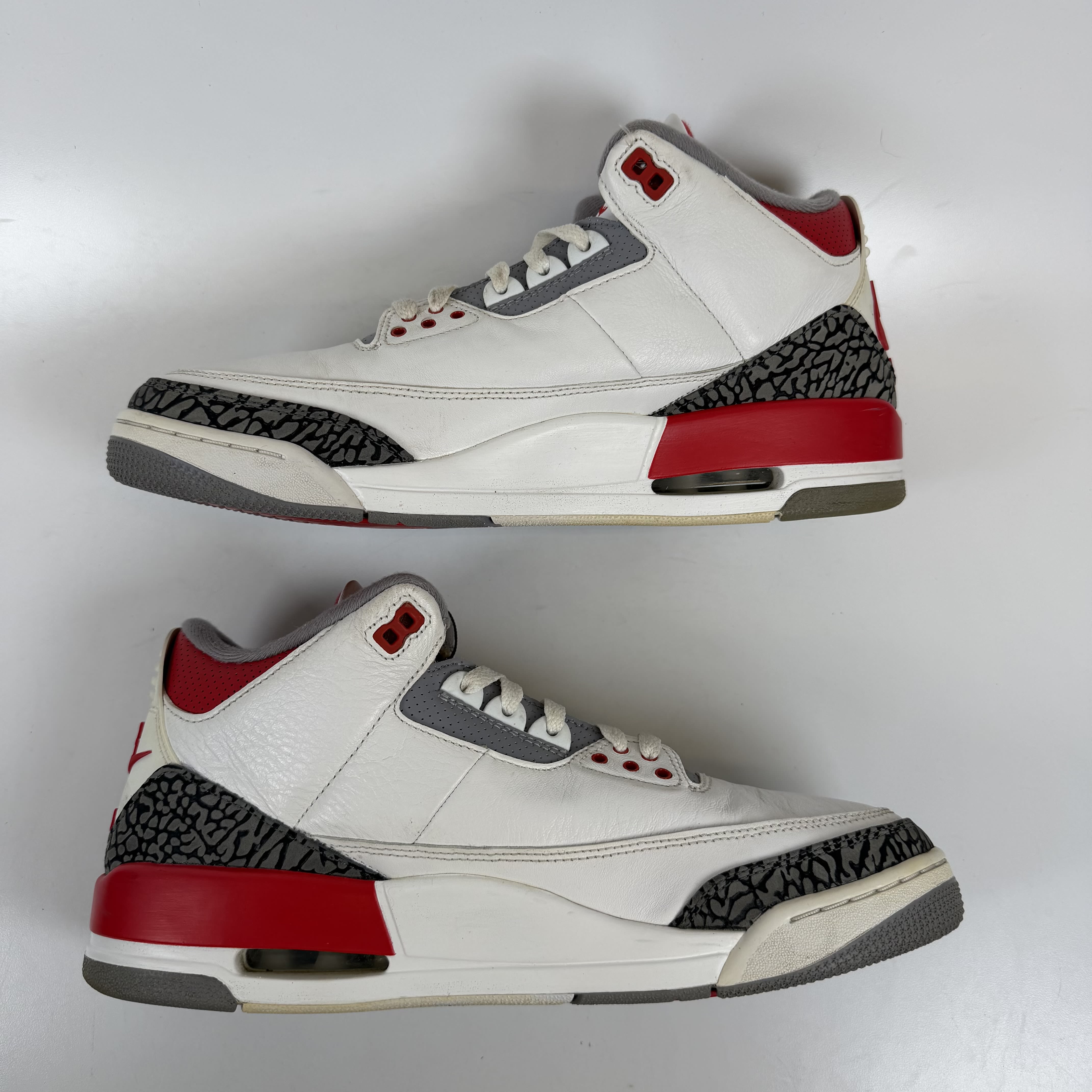 SP11981 Jordan 3 Retro Fire Red (2022)