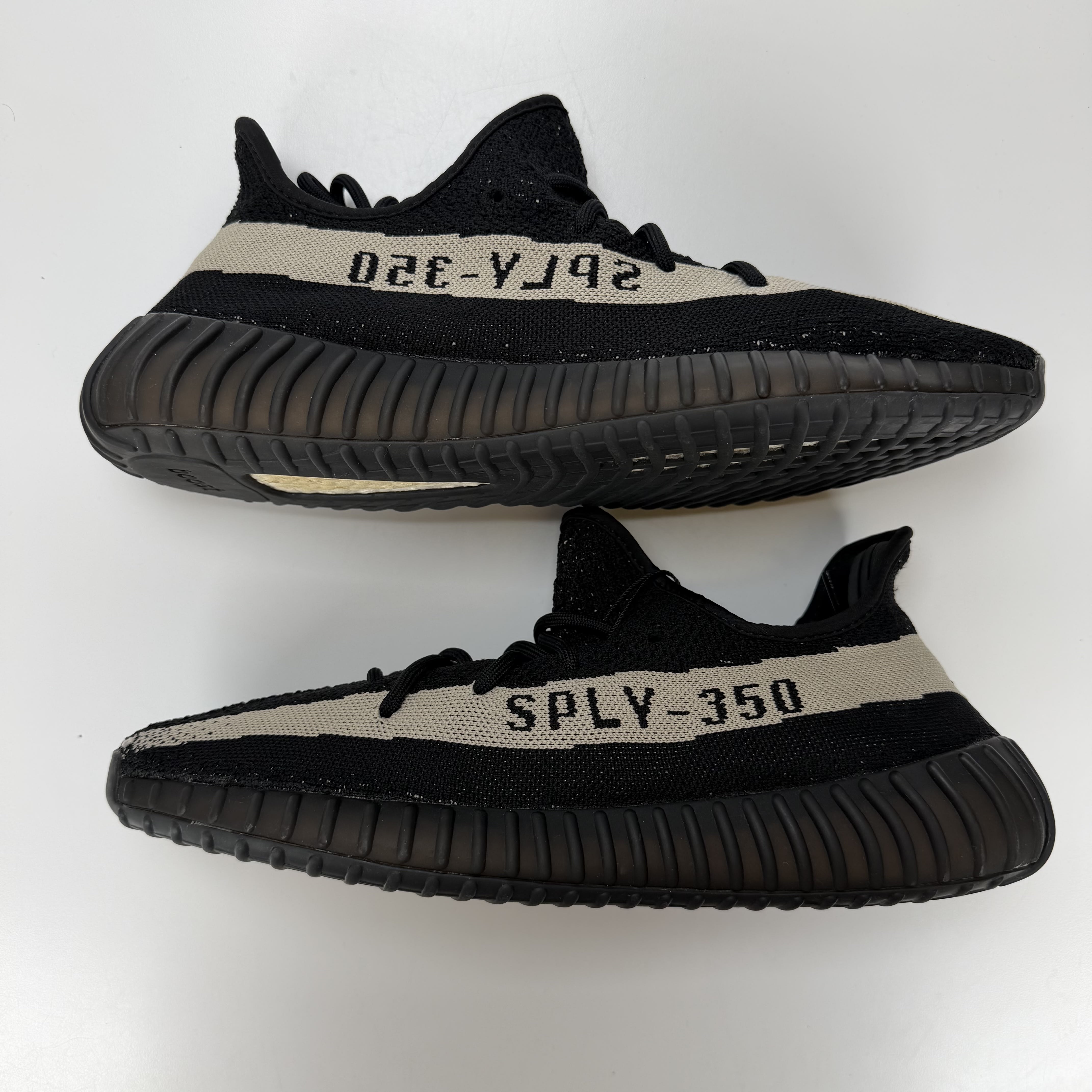 SP4717 adidas Yeezy Boost 350 V2 Core Black White