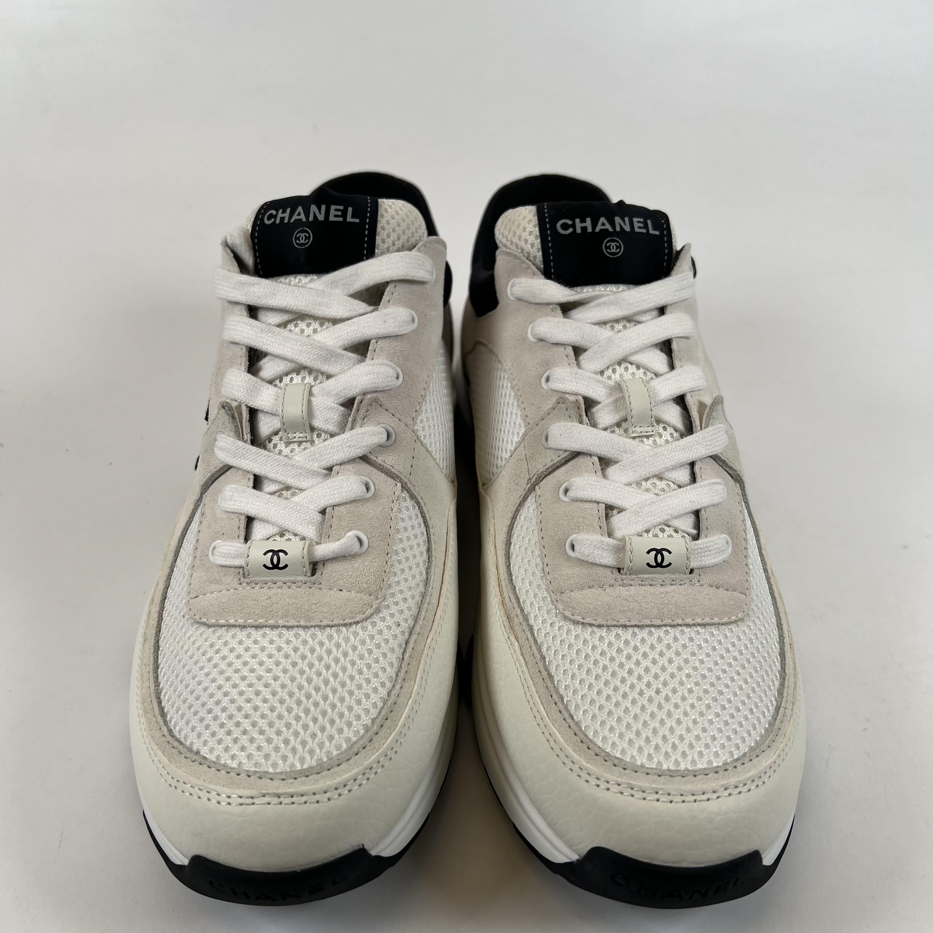 SP12988 Chanel Low Top Trainer Suede White Black (Women's)