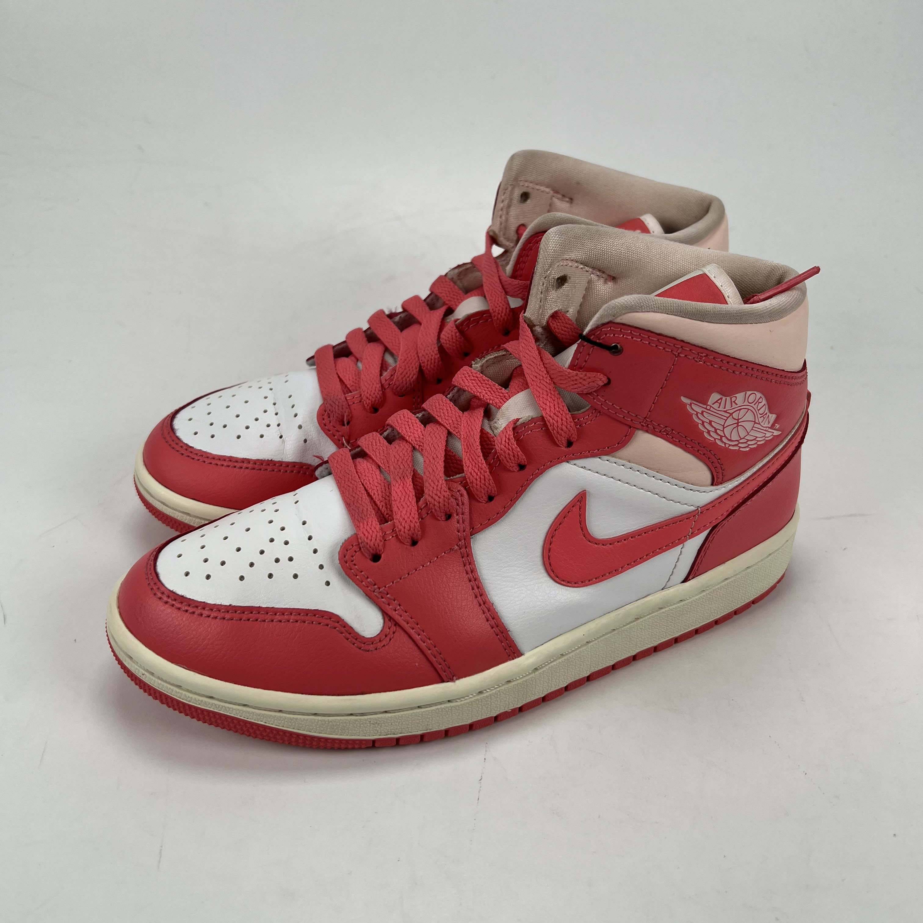 SP5199 Jordan 1 Mid Strawberries and Cream (Women's)