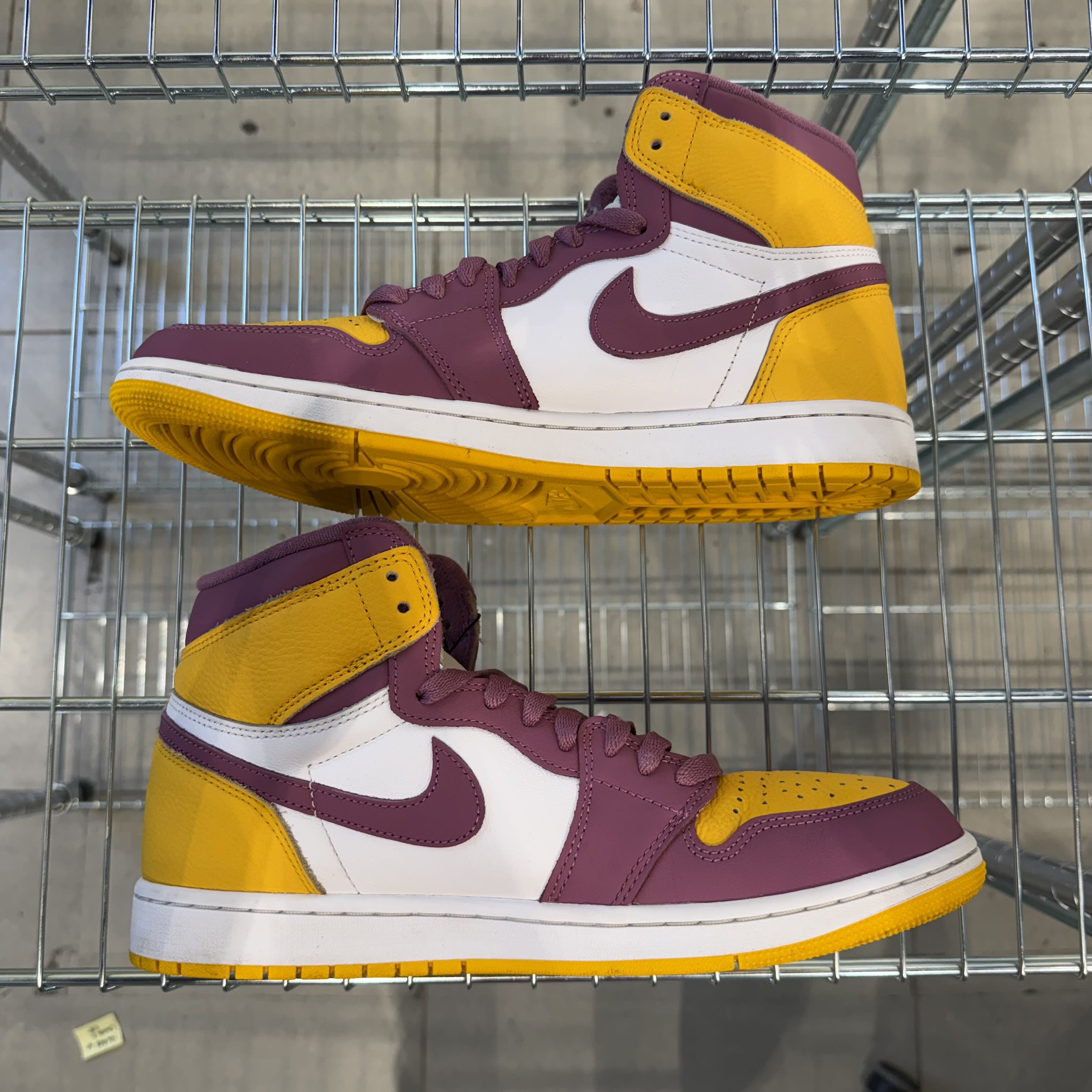713019 Jordan 1 Retro High OG Brotherhood