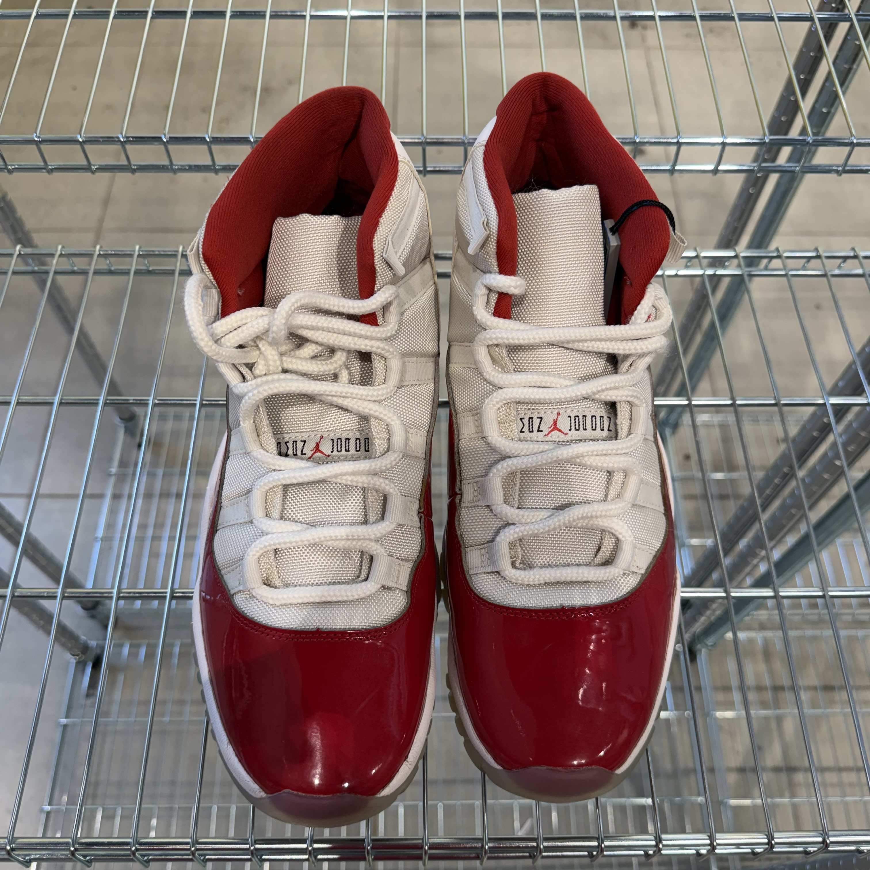 761682 Jordan 11 Retro Cherry (2022)