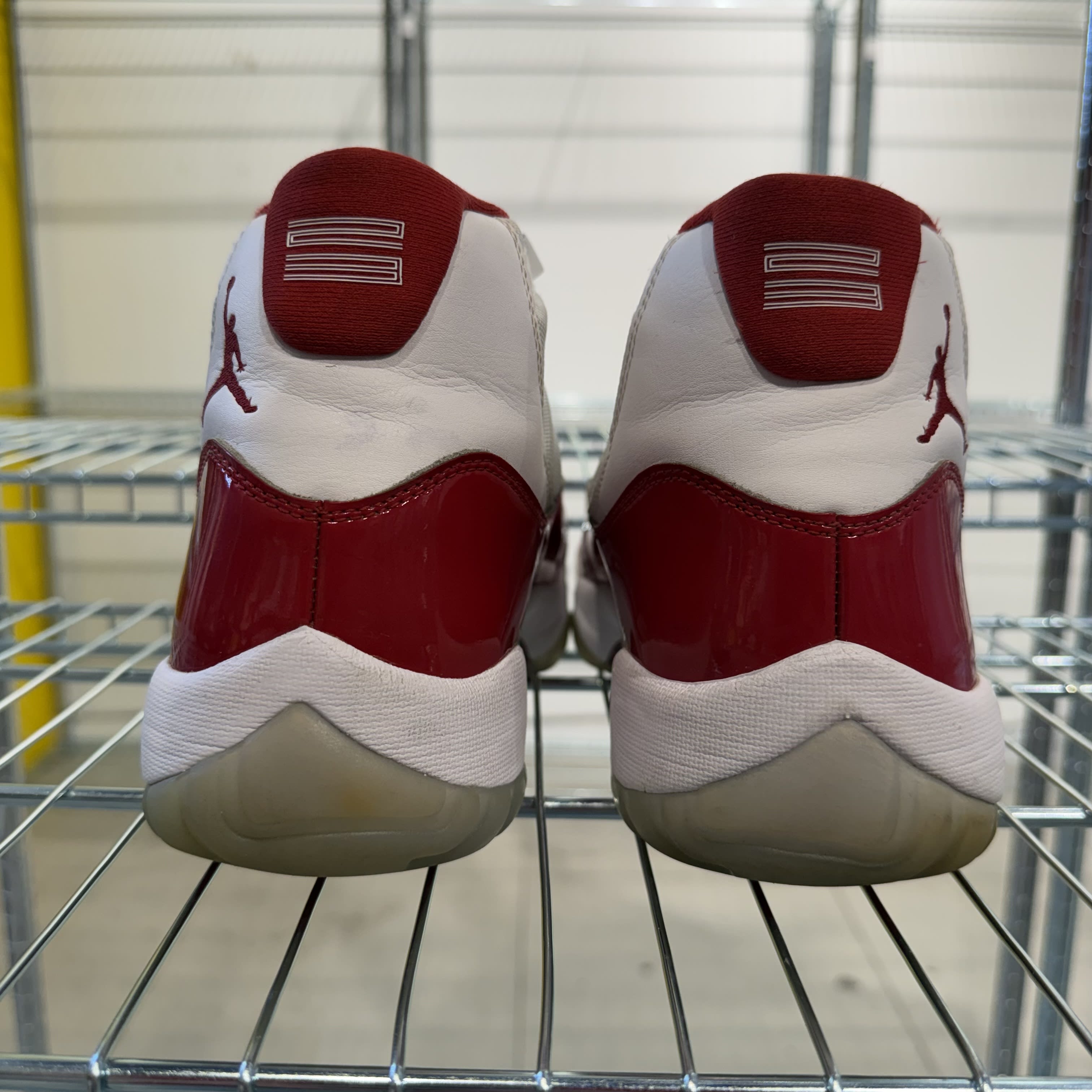 761682 Jordan 11 Retro Cherry (2022)