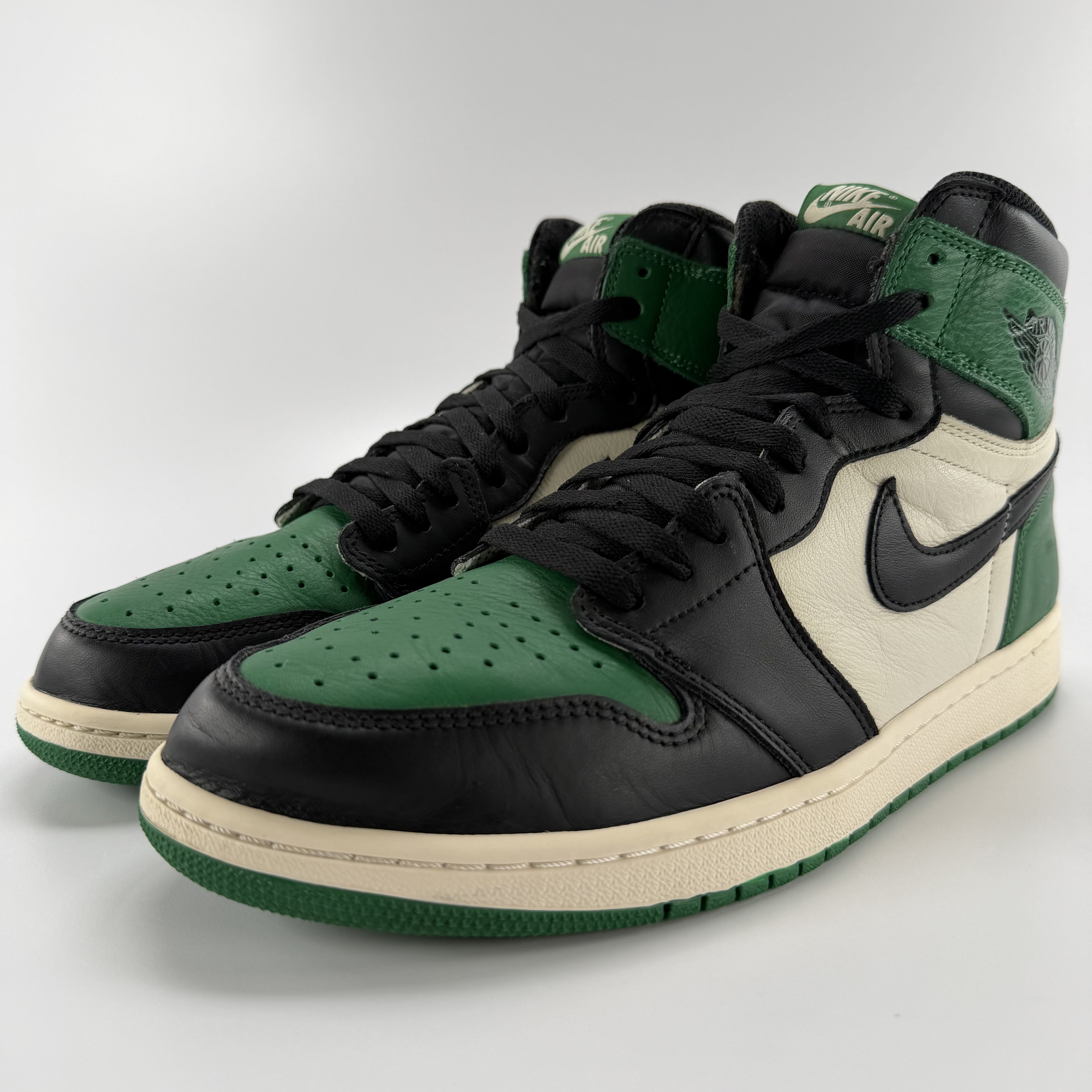 460286 Air Jordan 1 Retro High OG 'Pine Green'