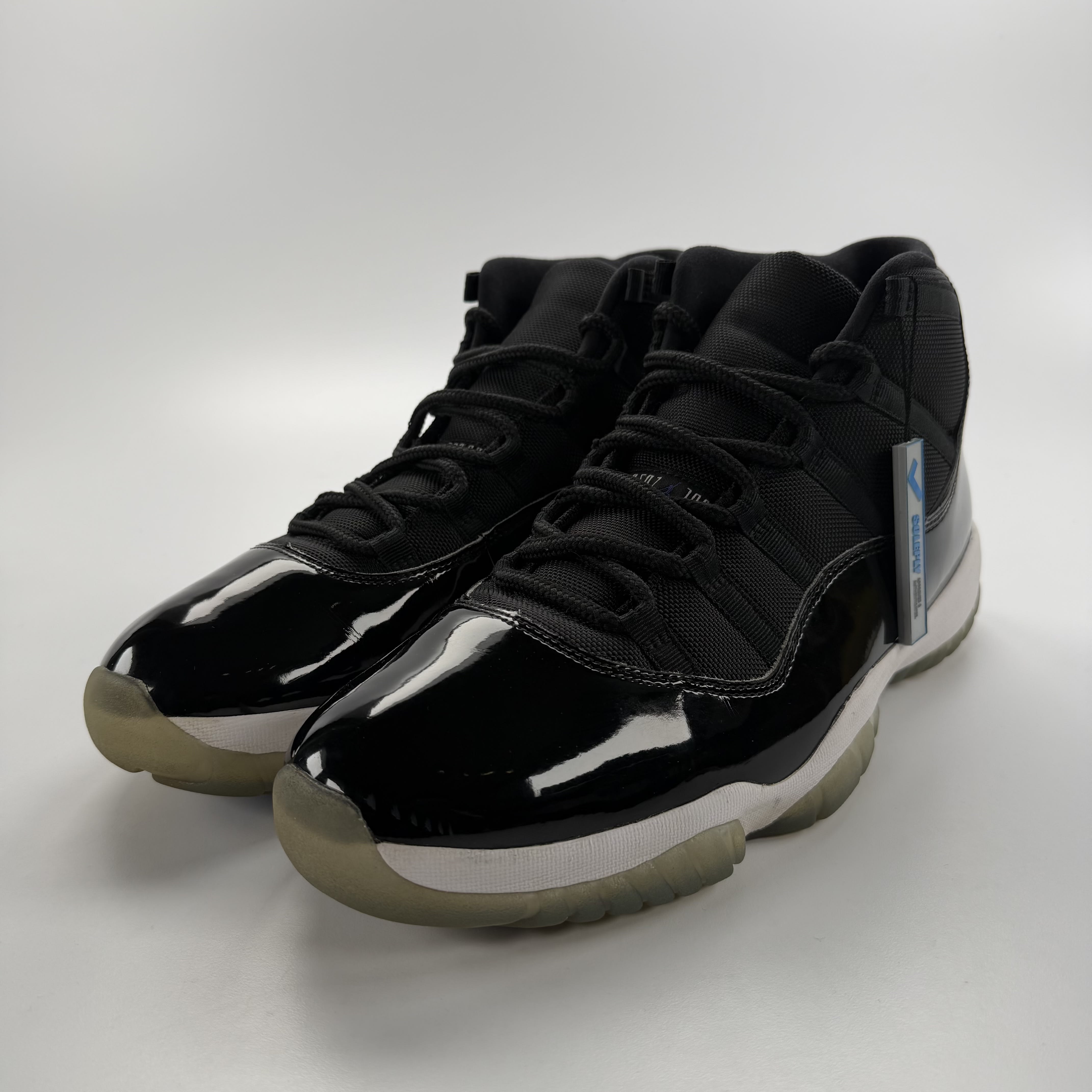 813534 Jordan 11 Retro Space Jam (2016)