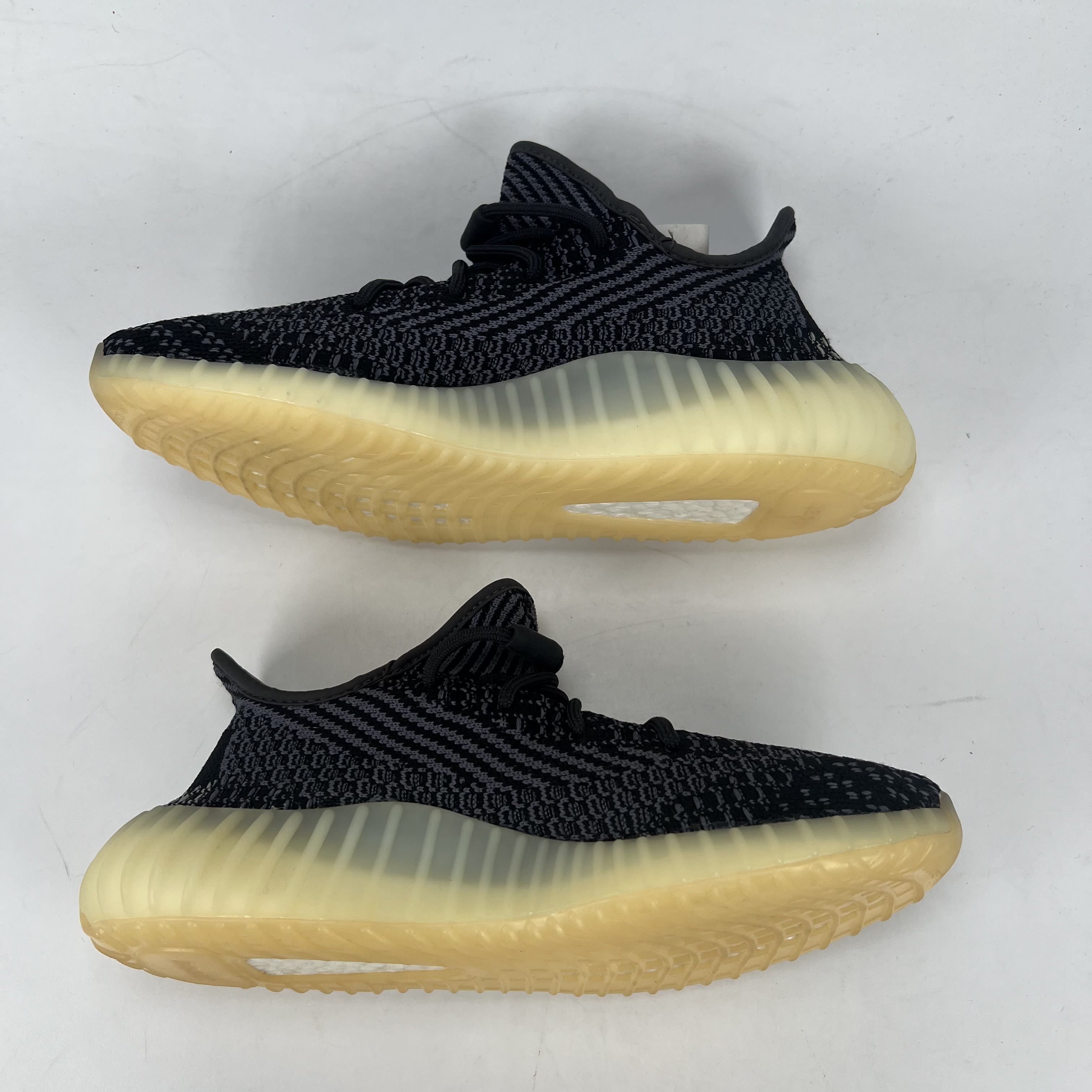 SP4851 adidas Yeezy Boost 350 V2 Carbon