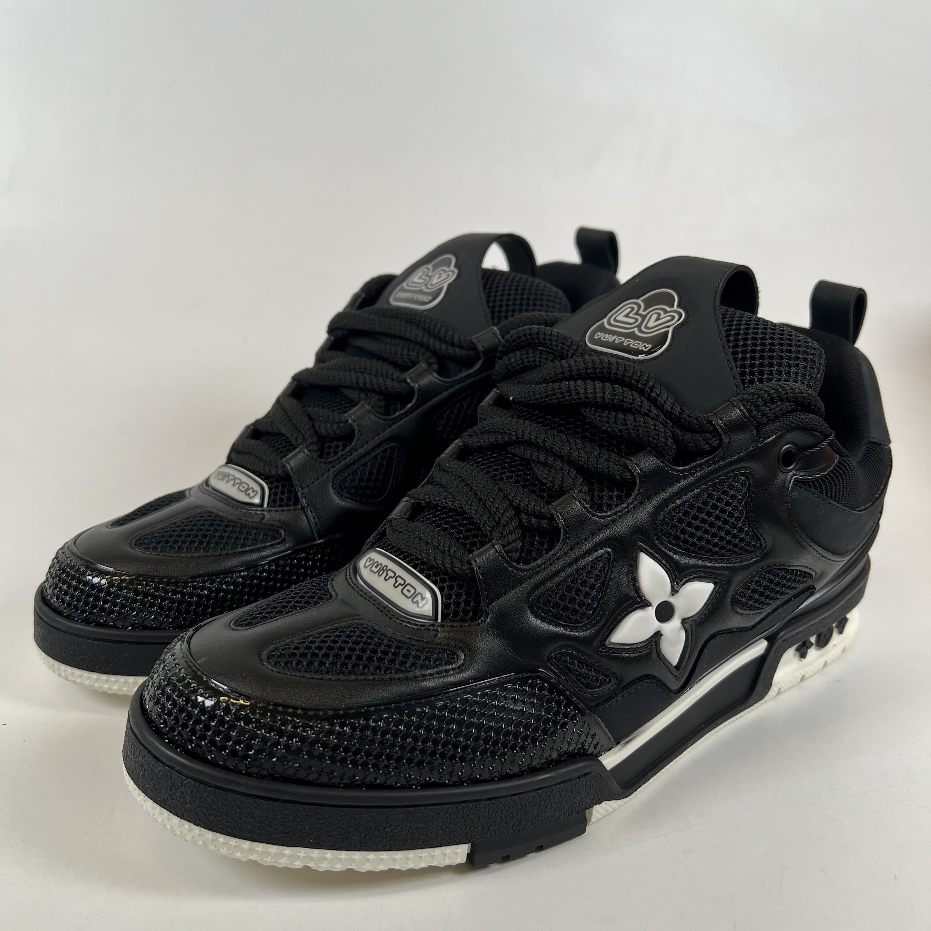 SP12625 Louis Vuitton LV Skate Sneaker Black White