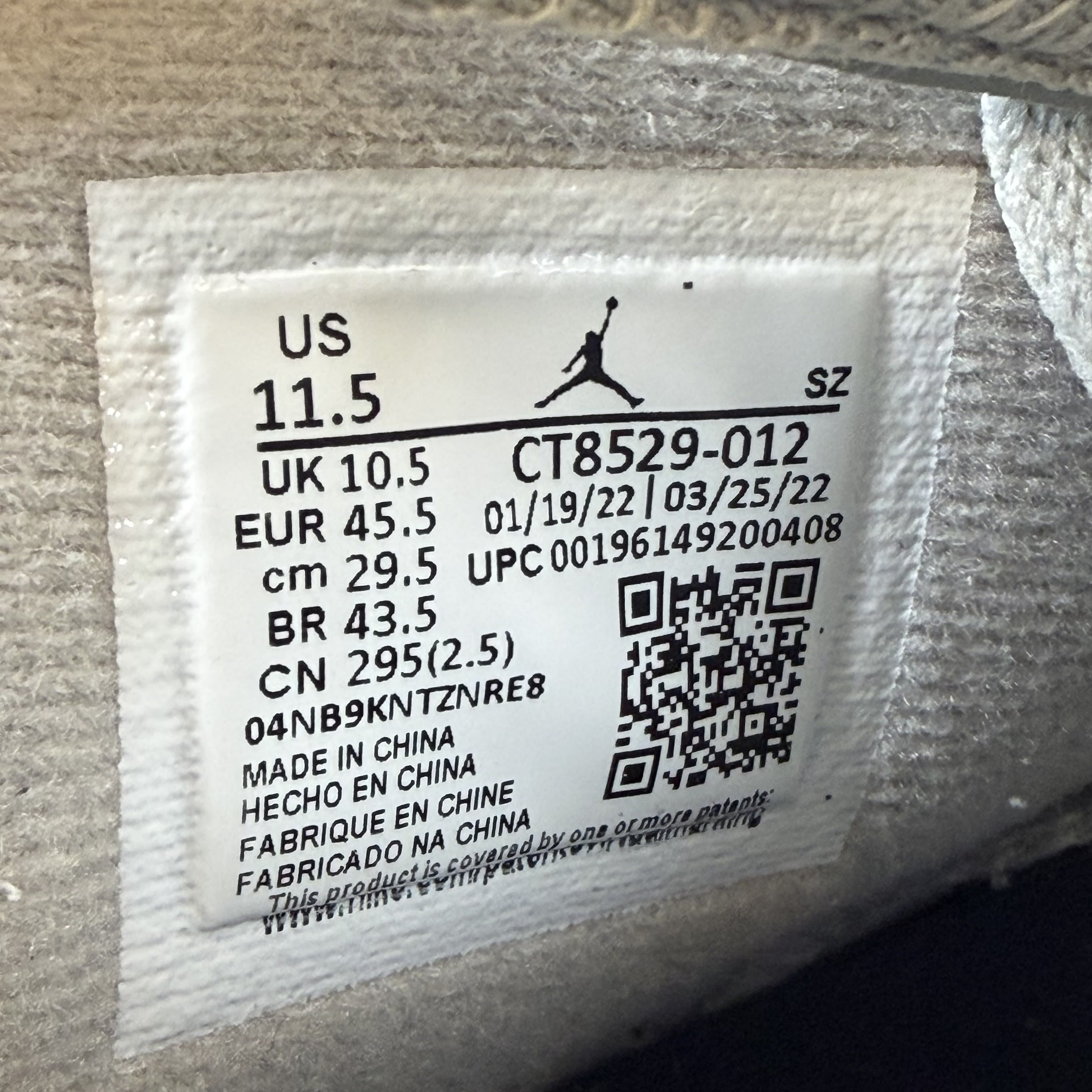 716211 Jordan 6 Retro Georgetown (2022)